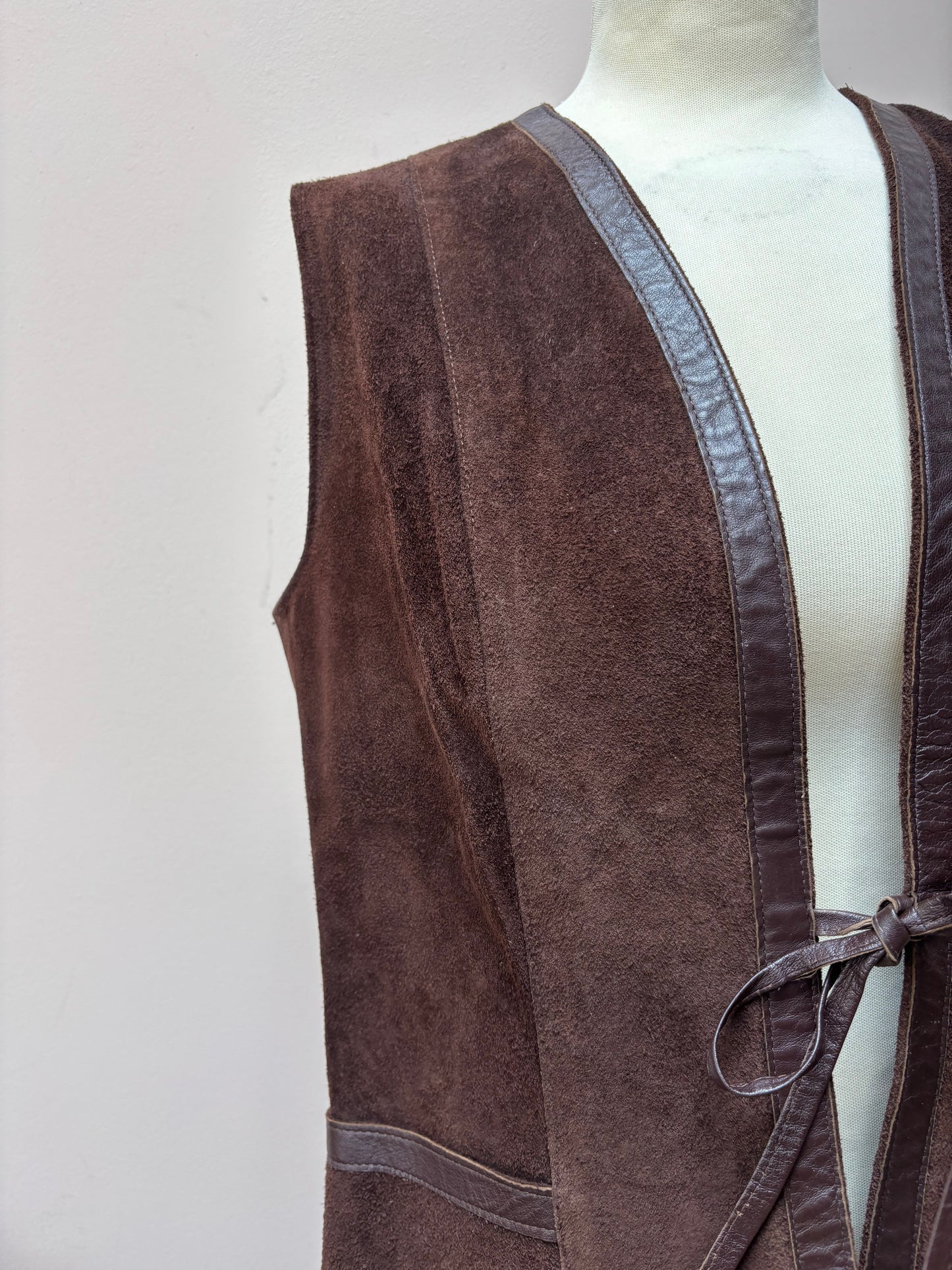 Vintage brown suede waistcoat size Medium