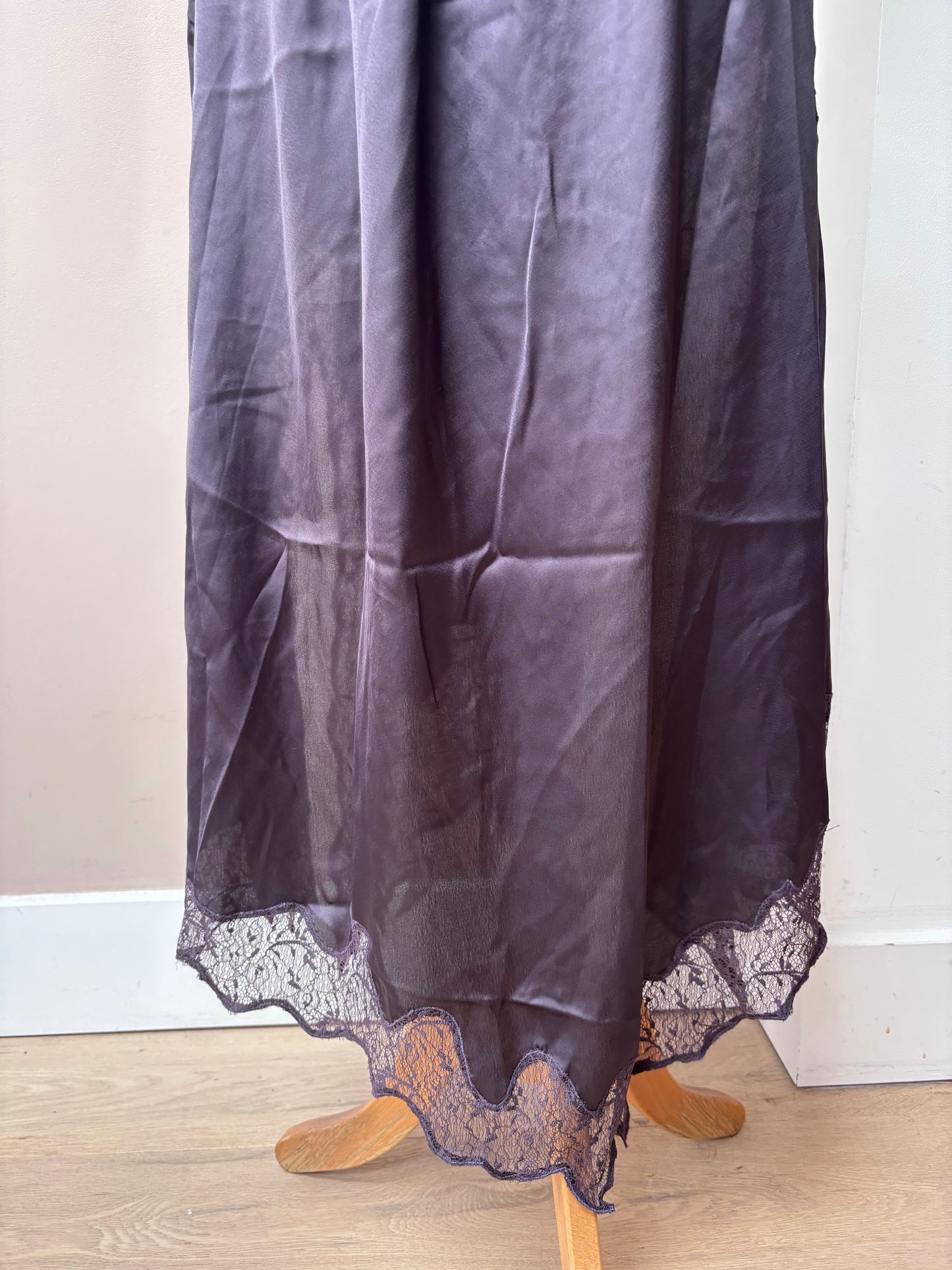 Dark purple lace satin skirt size 14 BNWT