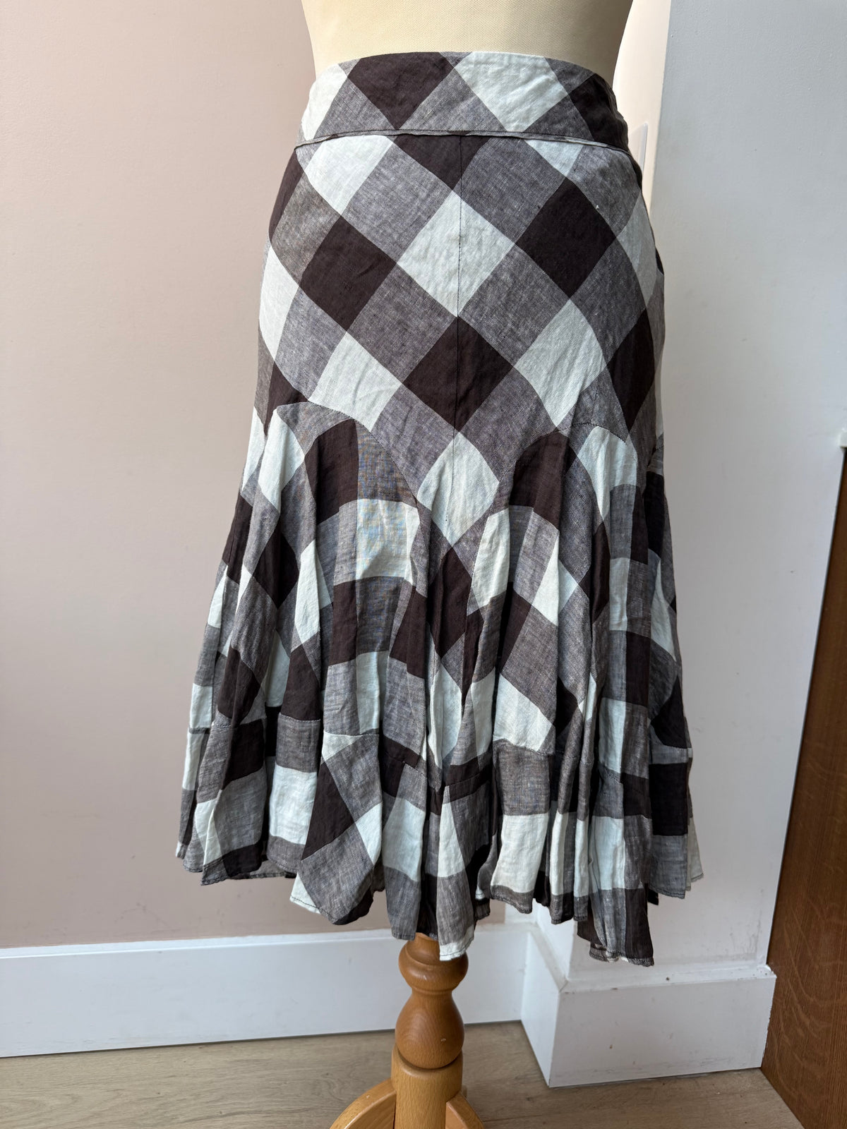 Check 100% linen skirt size 12