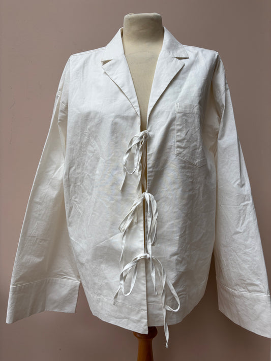 White front tie cotton shirt jacket size 12