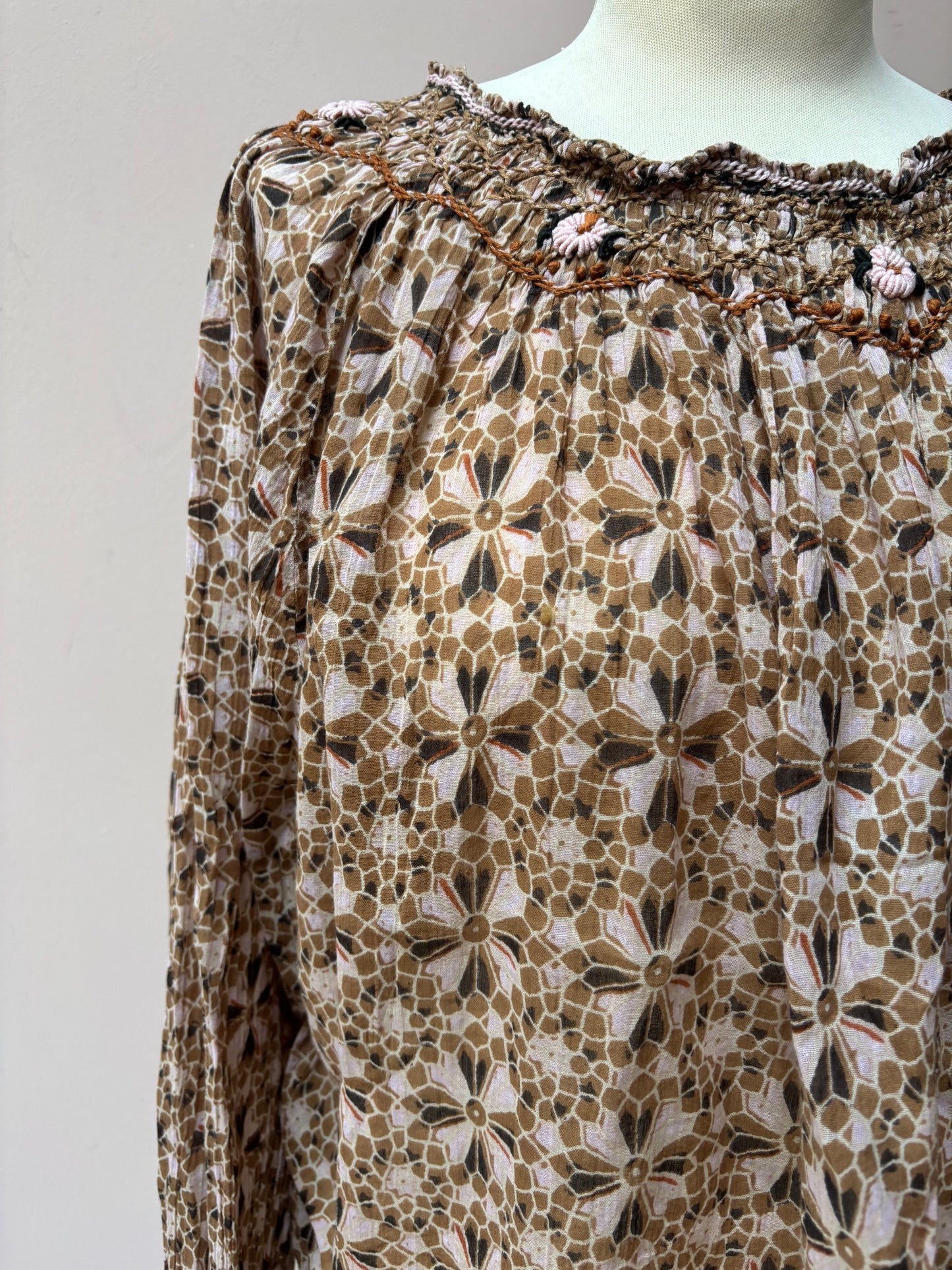 Patterned 100% organic cotton blouse size 12/14