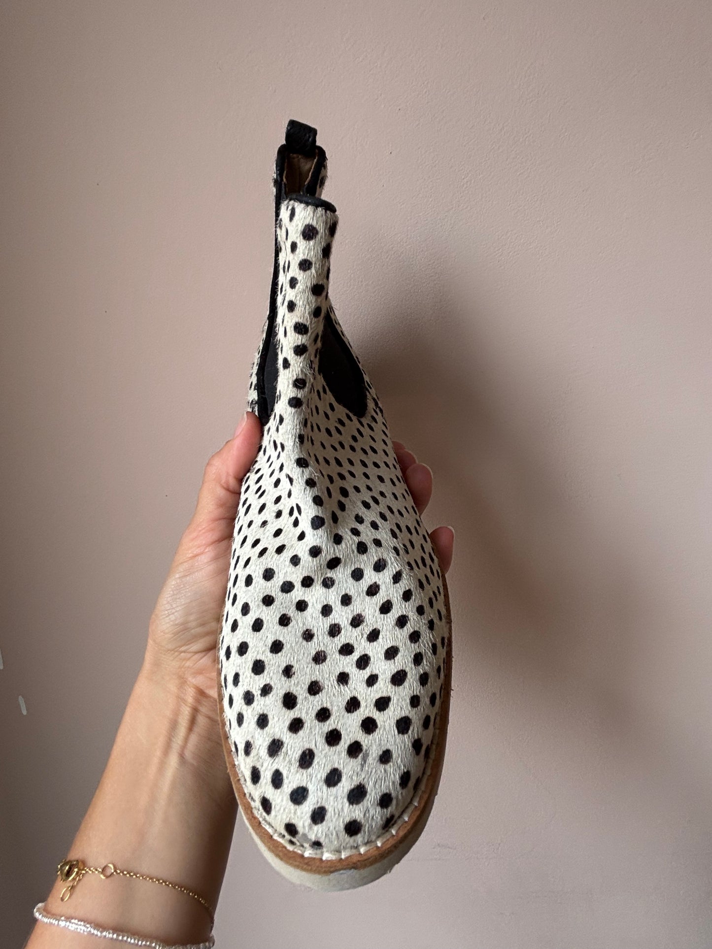 Suede polka dot boots size UK4