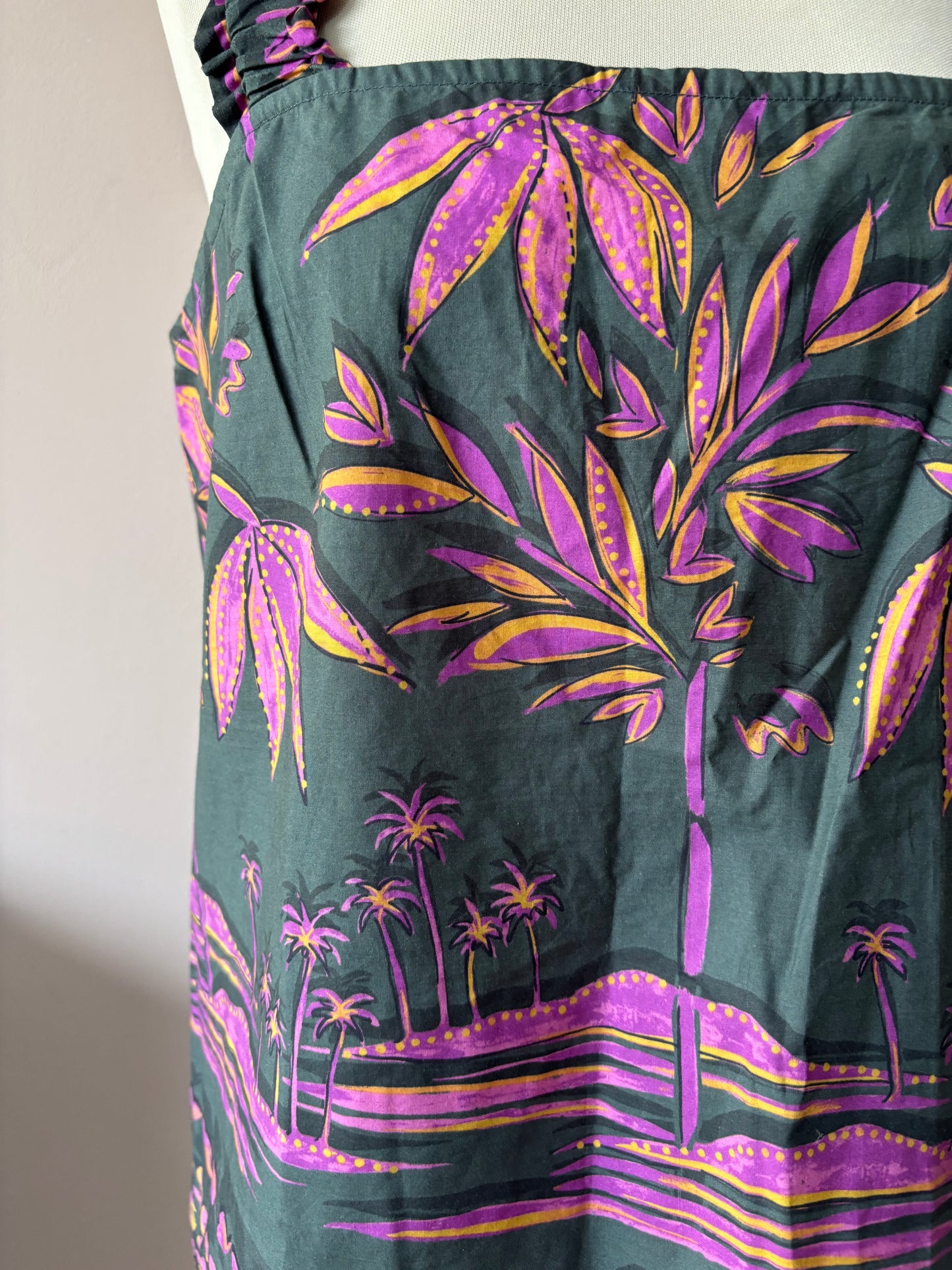 Patterned 100% cotton top BNWT size Medium