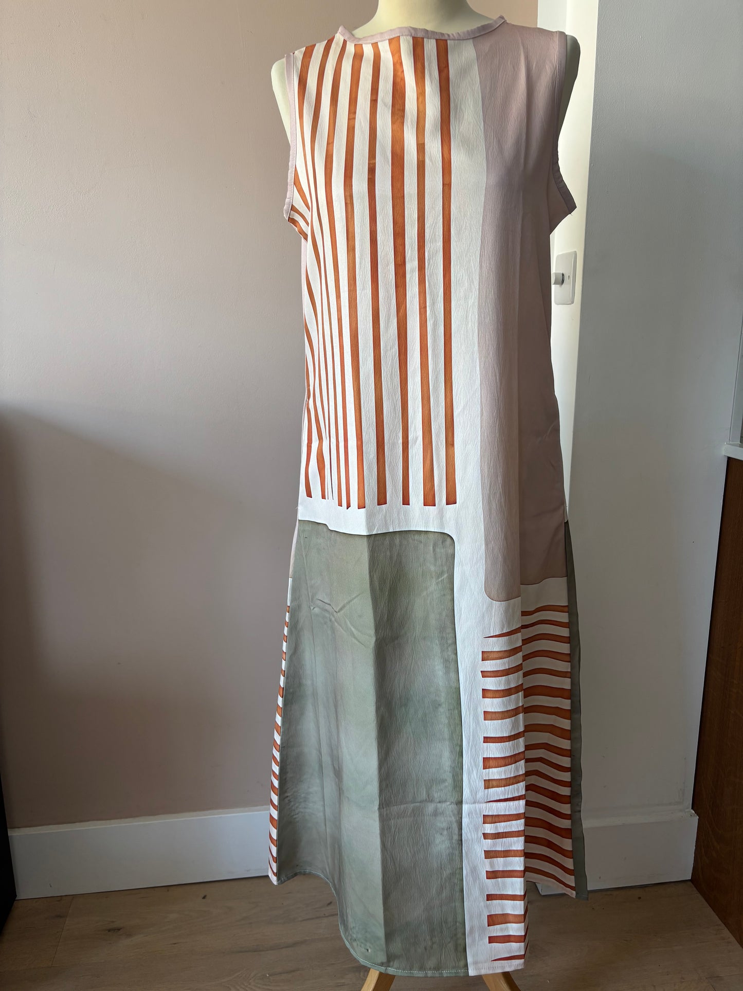 Silky feel dress size 8/10