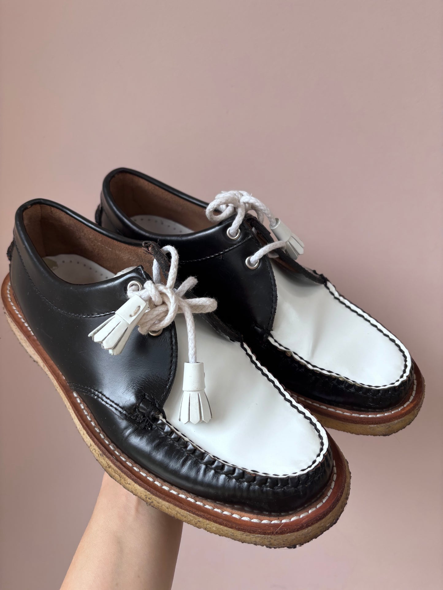 Weejuns black white loafers size UK6.5