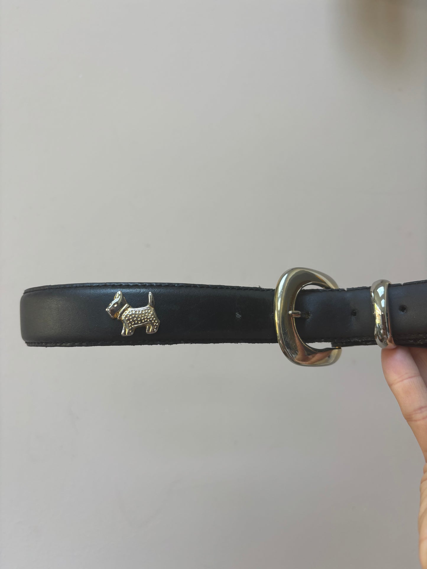 Black leather belt with dogs on size Small