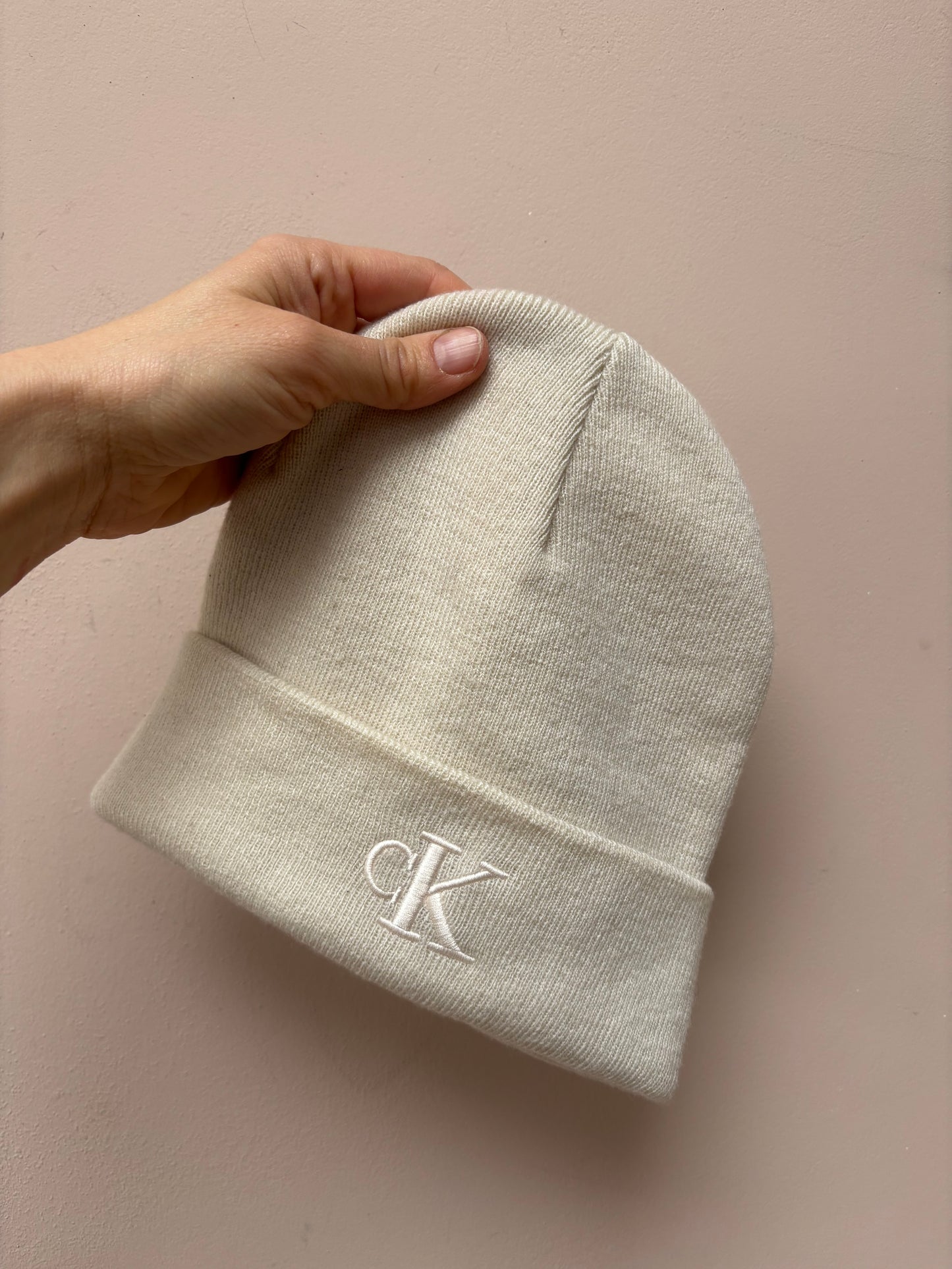 Cream Calvin Klein beanie One Size