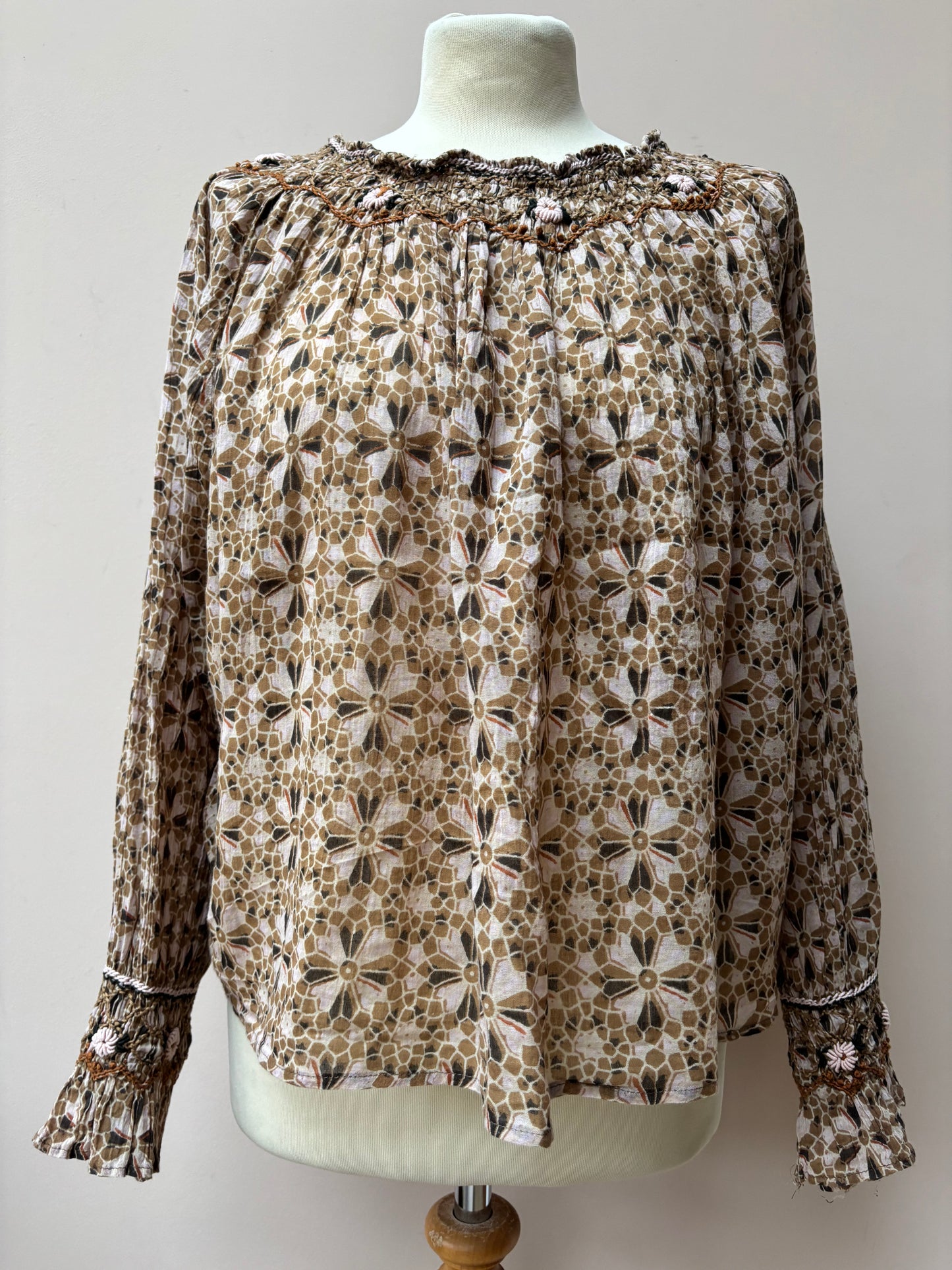 Patterned 100% organic cotton blouse size 12/14