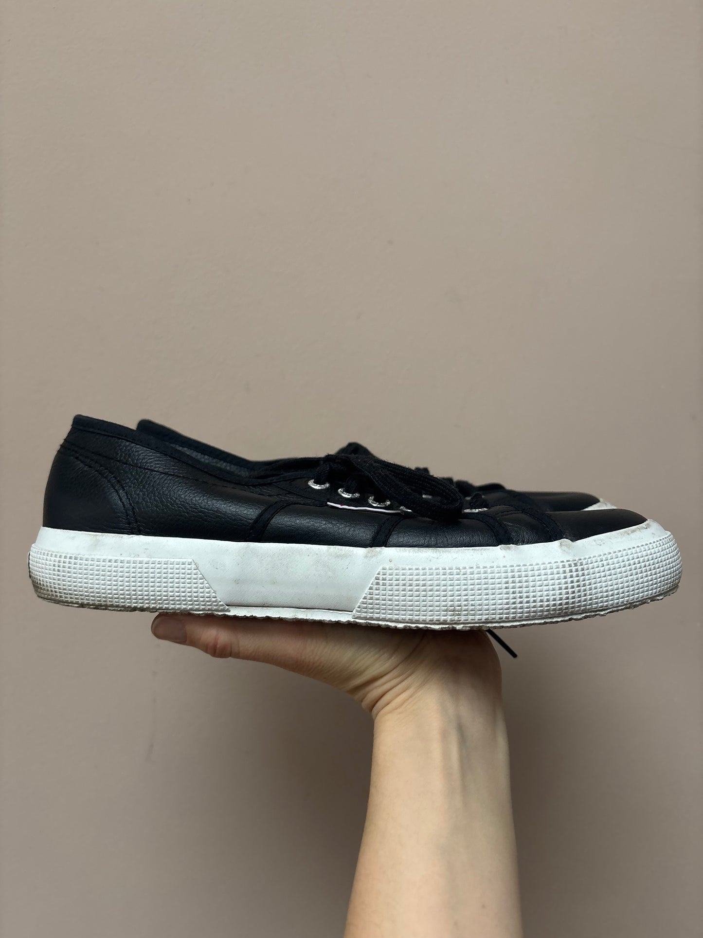 Black leather Superga shoes size 41 (UK7)