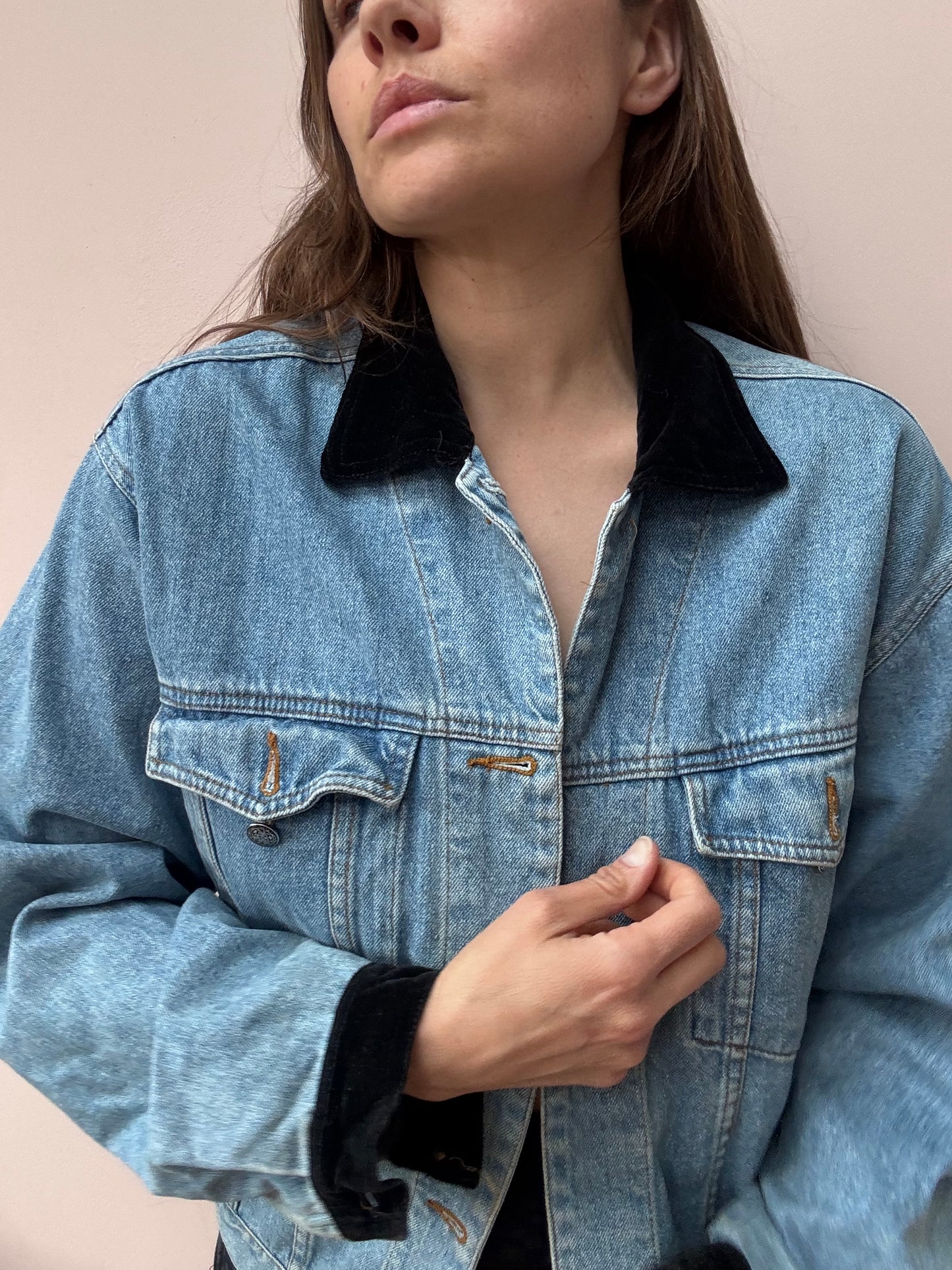 Vintage denim jacket size Medium