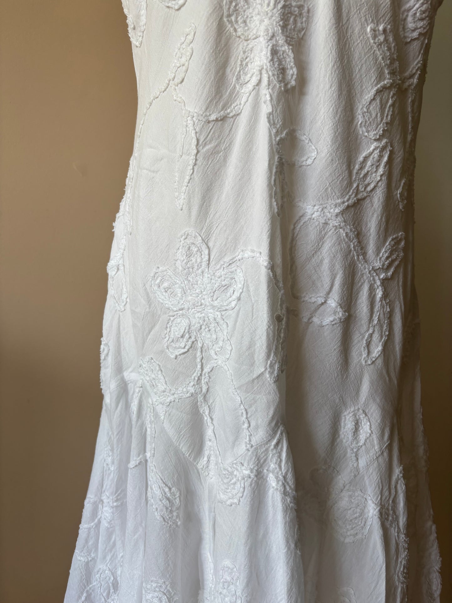 Vintage white 100% cotton embroidered dress size 12-16