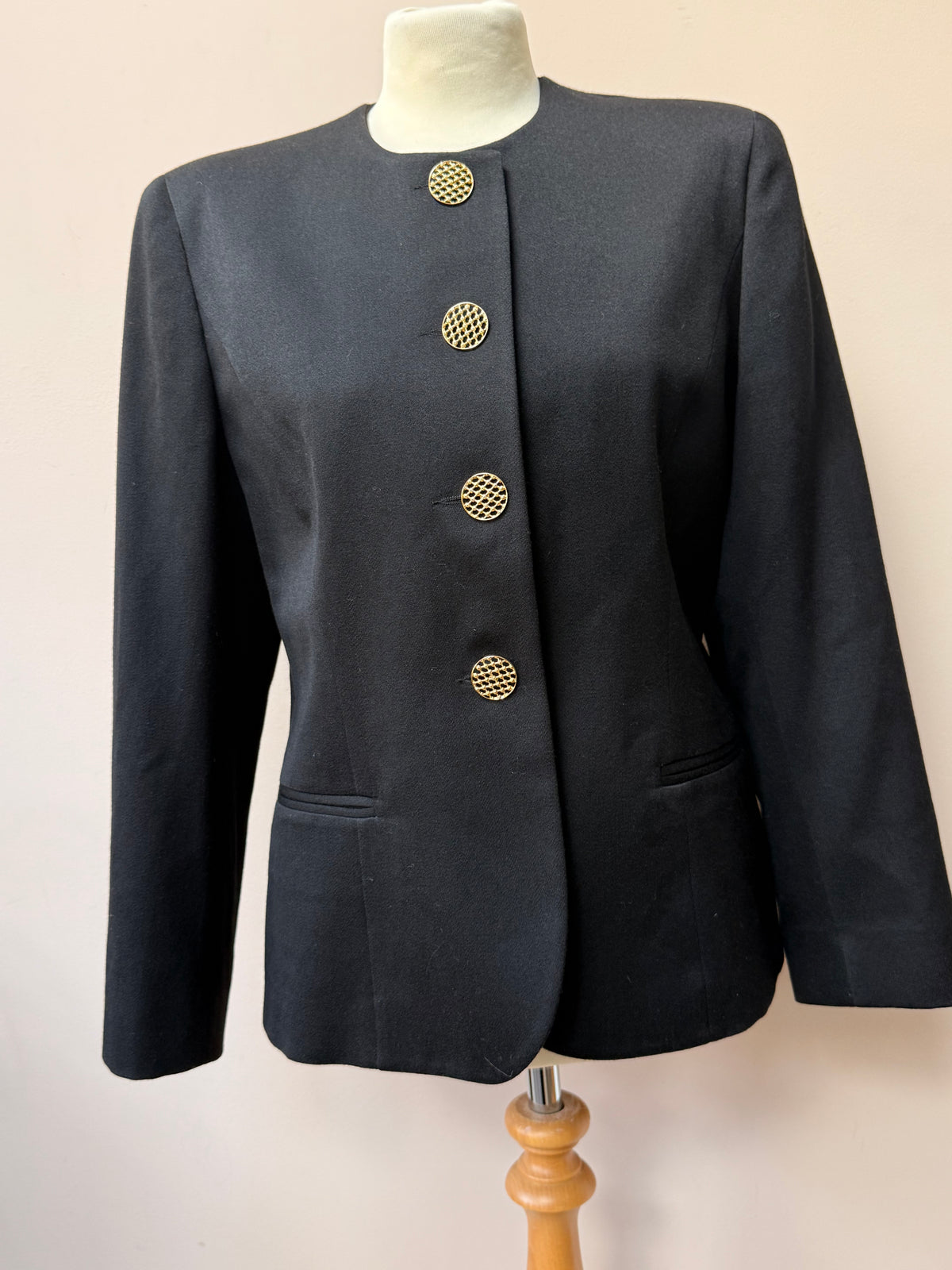 Vintage navy 100% wool blazer size 10/12