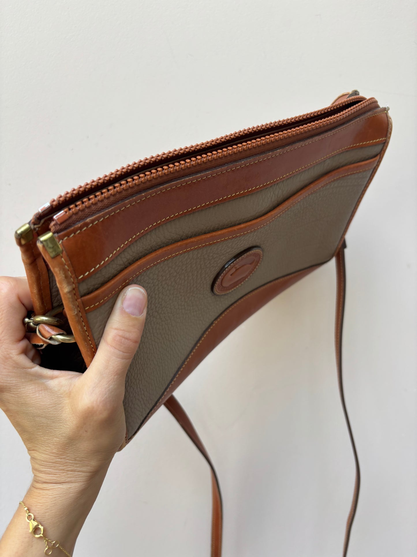 Vintage leather Dooney & Bourke bag