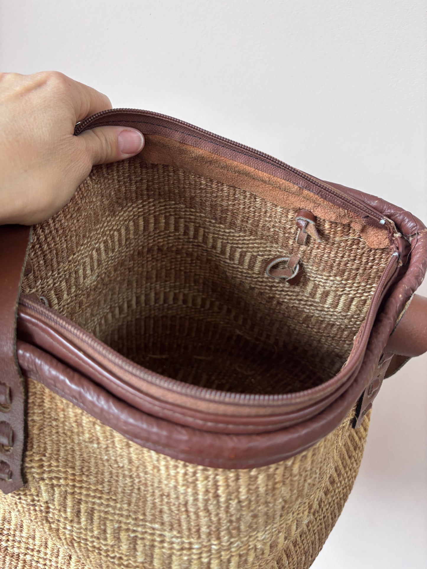 Vintage sisal bucket bag with leather handles