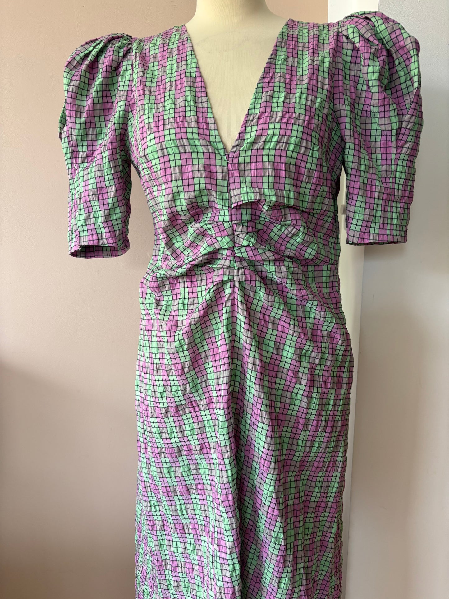 Green pink check dress with puff sleeves size Medium