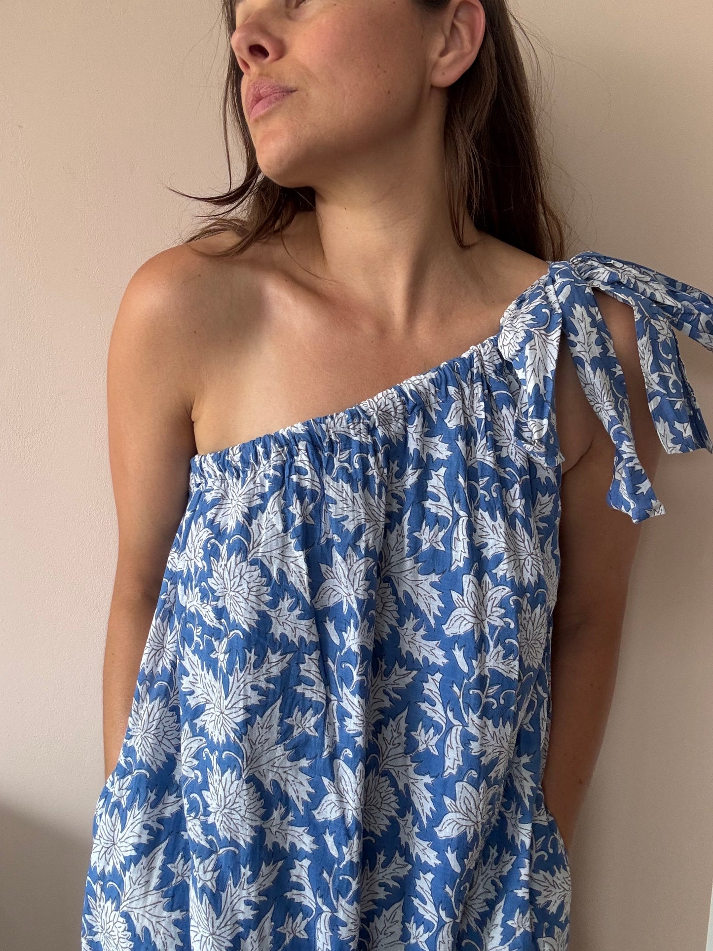 Patterned 100% cotton one shoulder dress size Medium