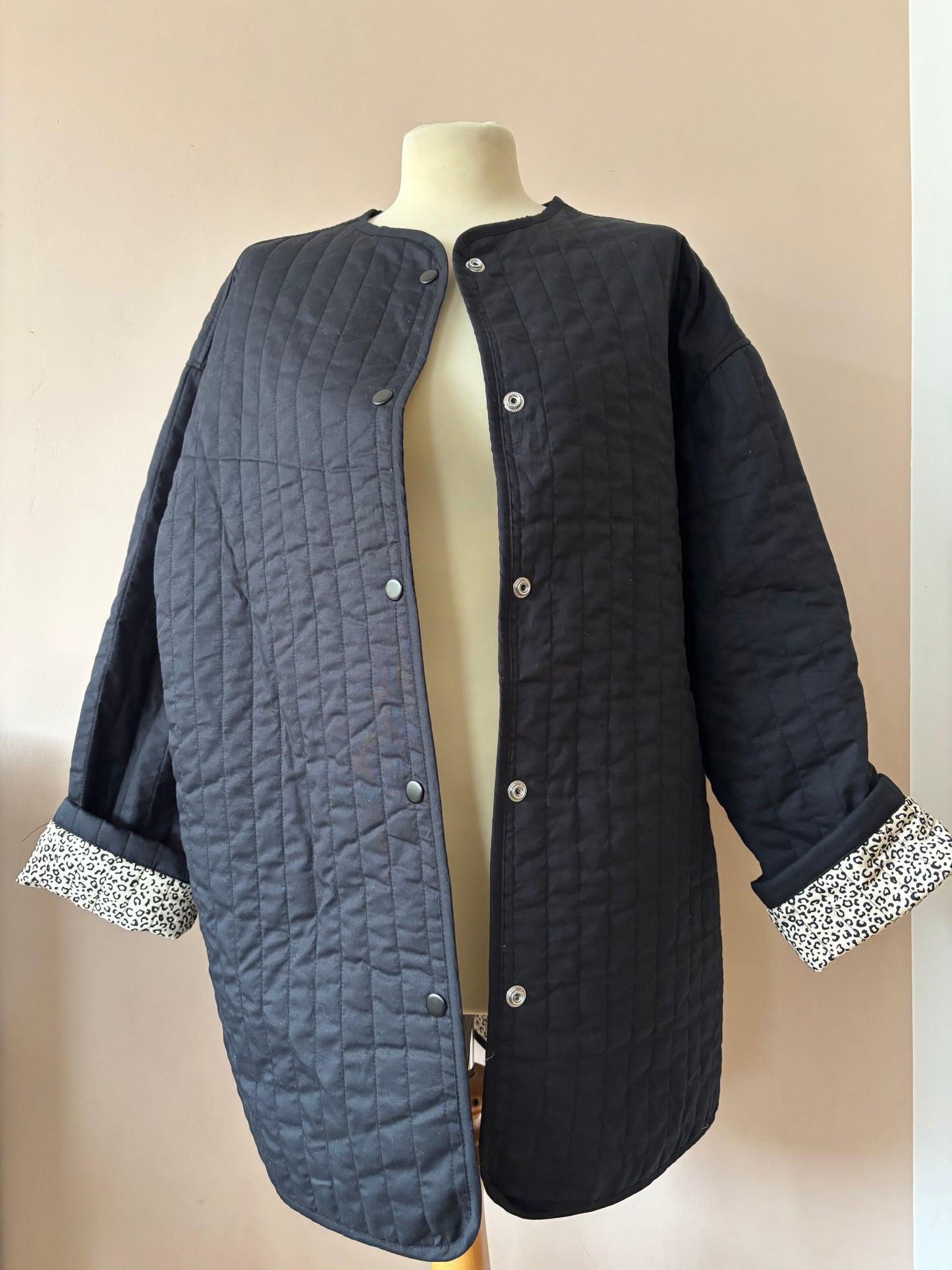 Leopard print and black reversible quilted jacket size 12-16