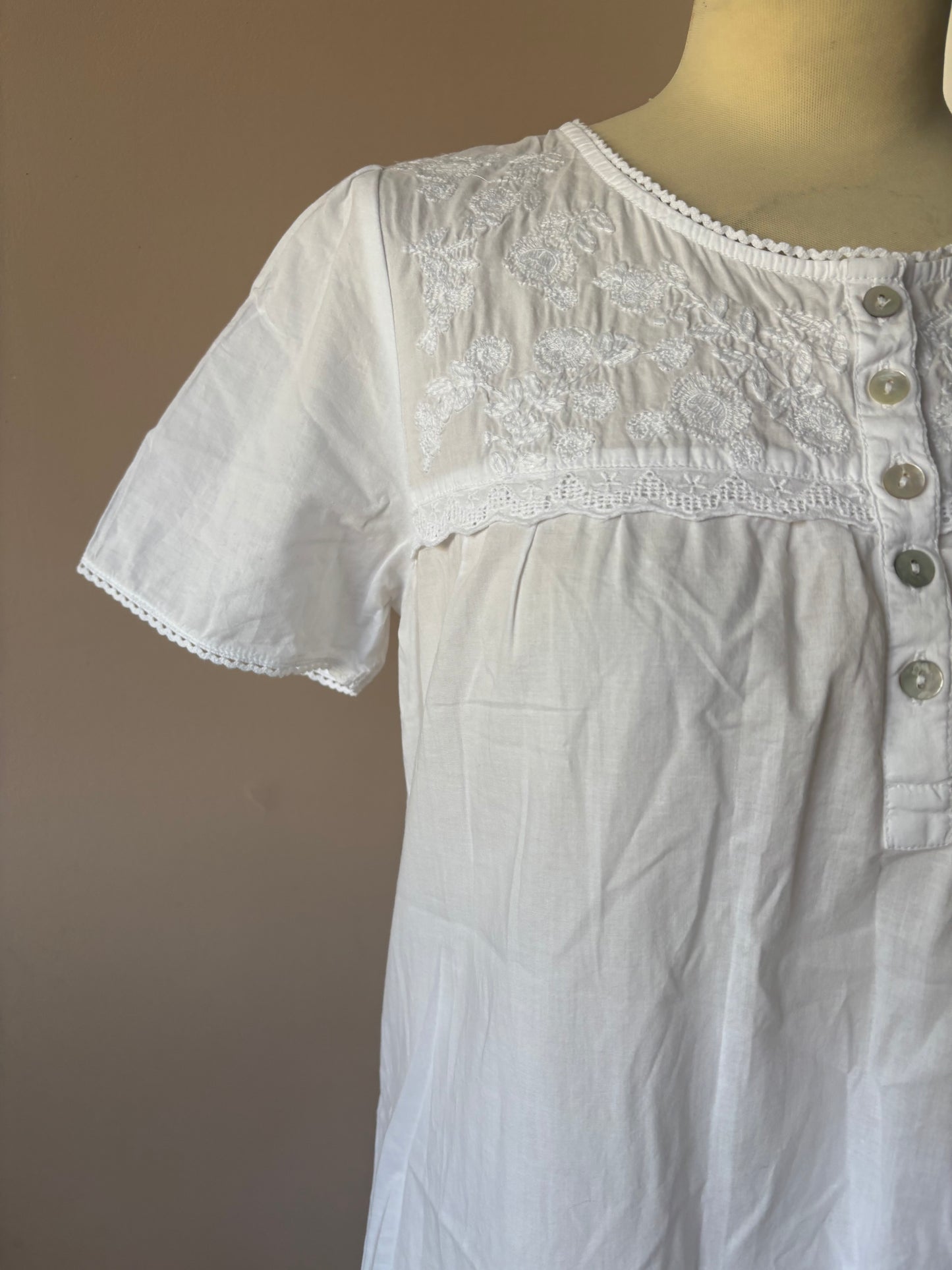 White 100% cotton long nightdress size Small