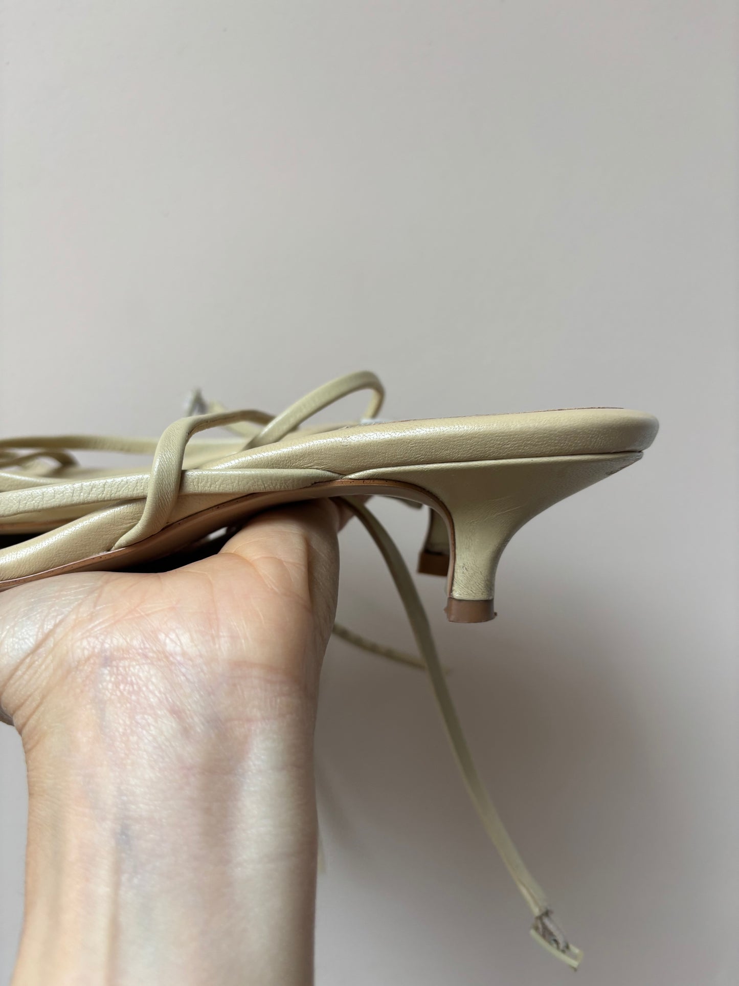 Beige leather laced kitten heels size UK7