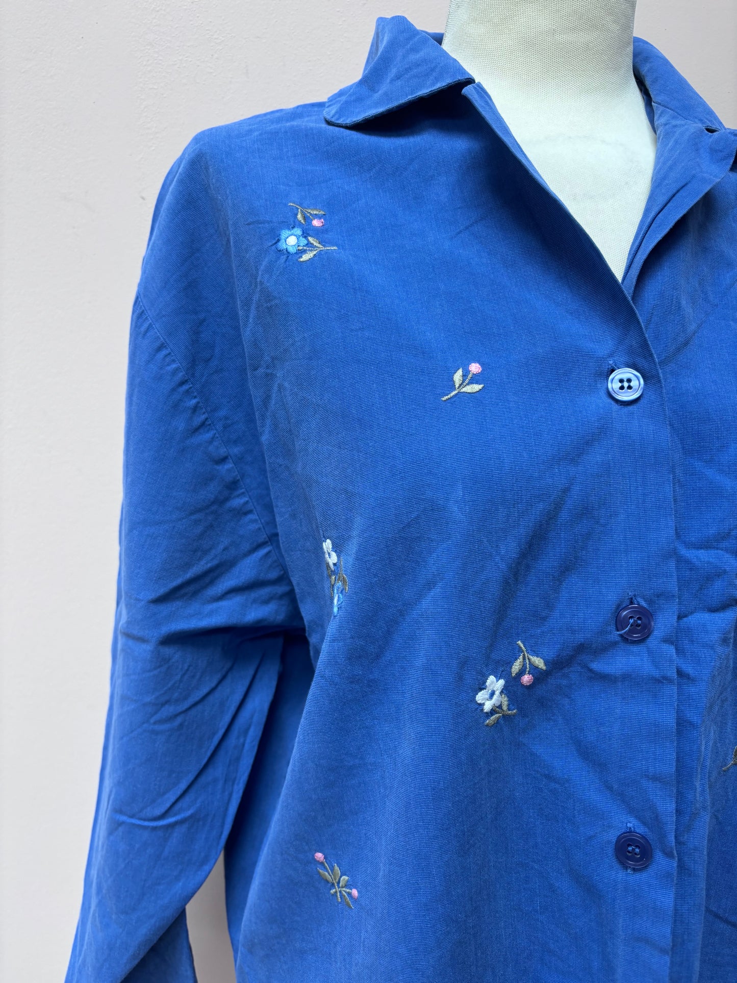 Vintage blue cotton shirt flower embroidery size 10/12
