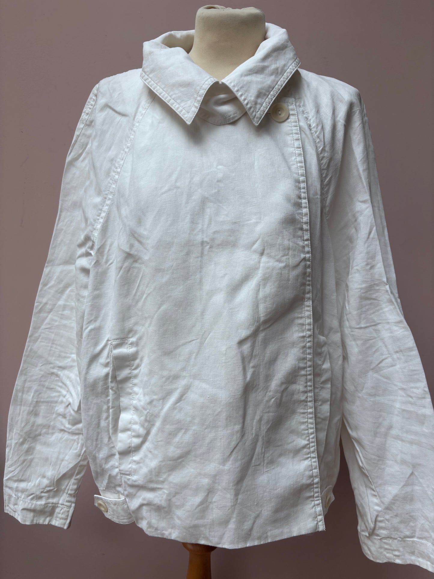 White 100% linen jacket size 14