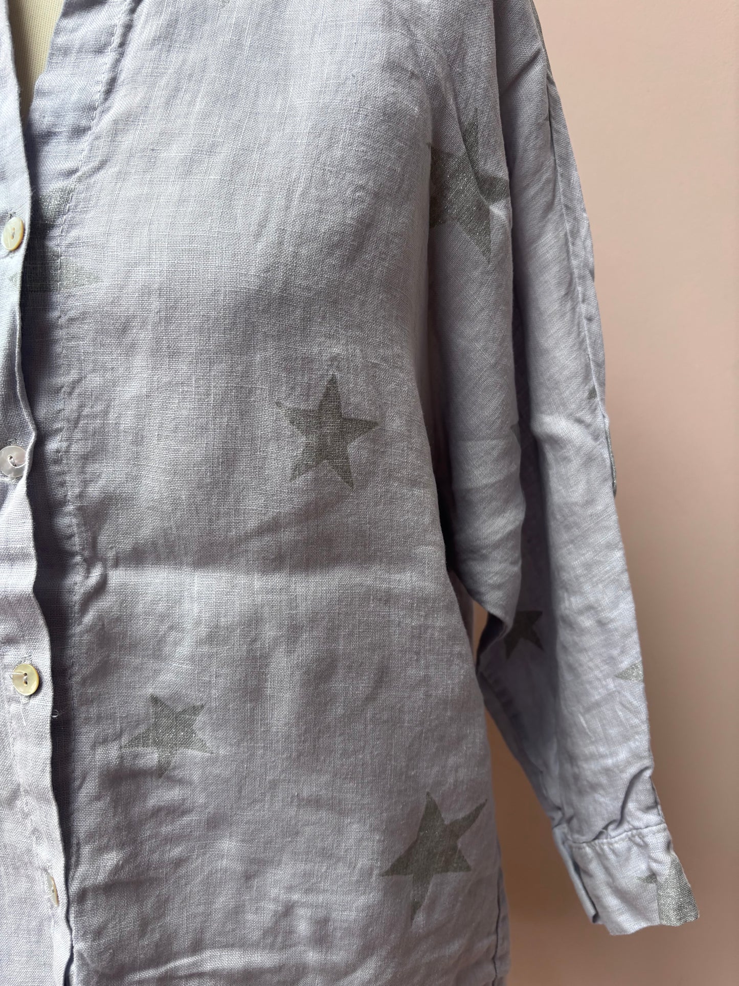 Pale grey 100% linen star shirt size 10
