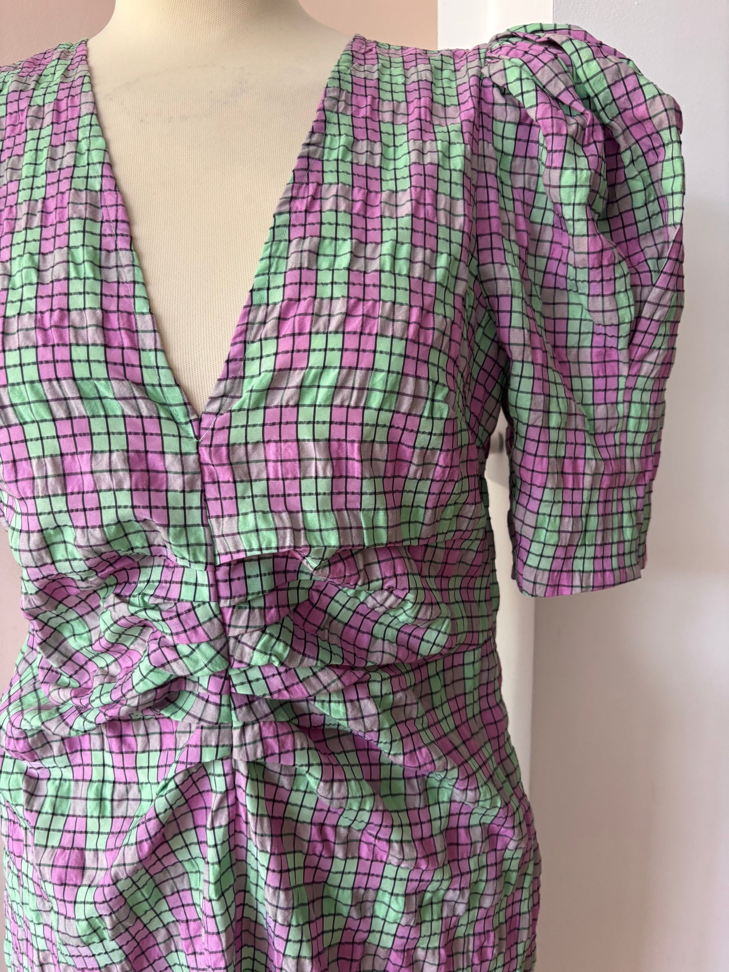 Green pink check dress with puff sleeves size Medium
