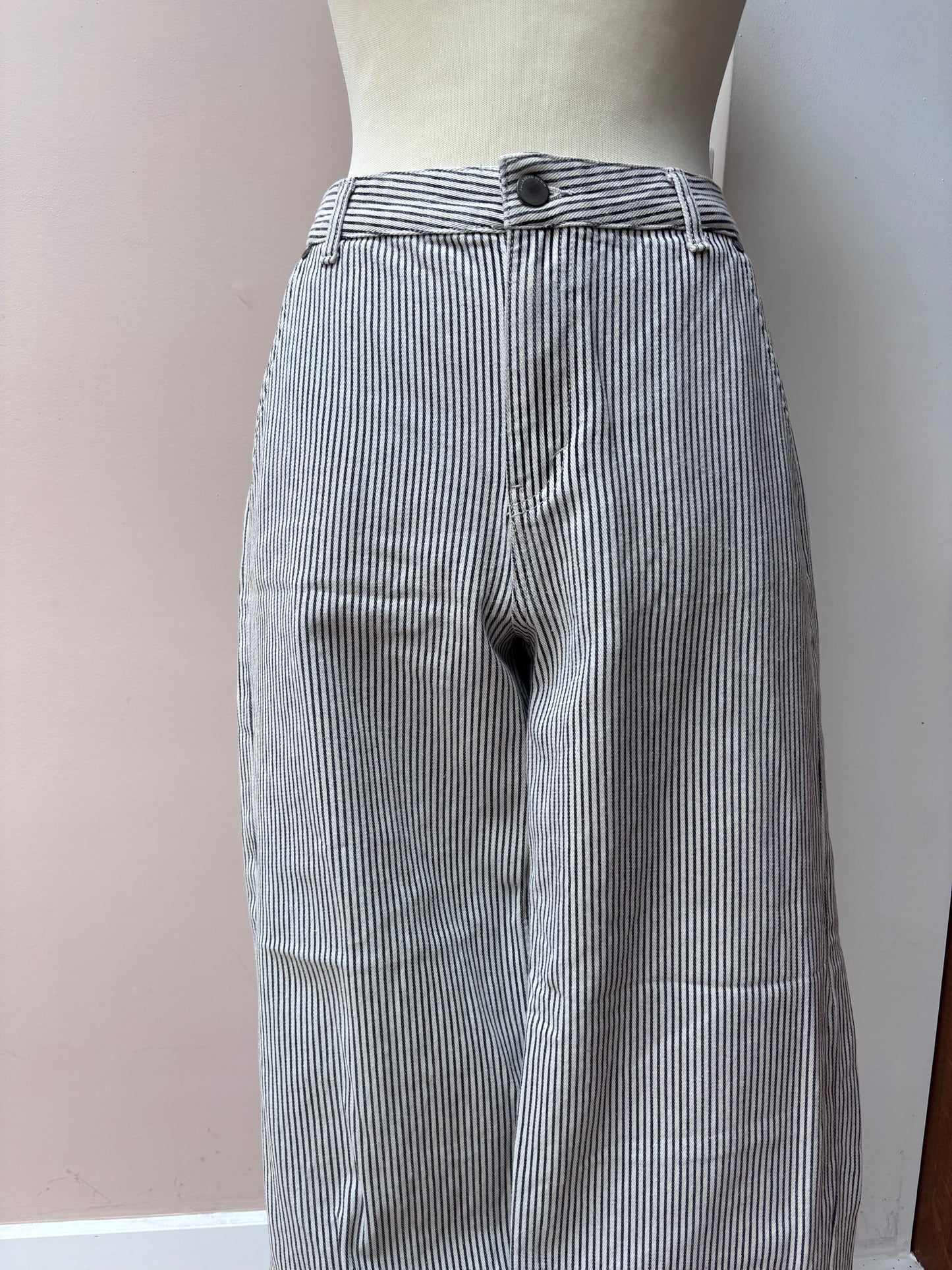 Striped 100% cotton trousers size 10