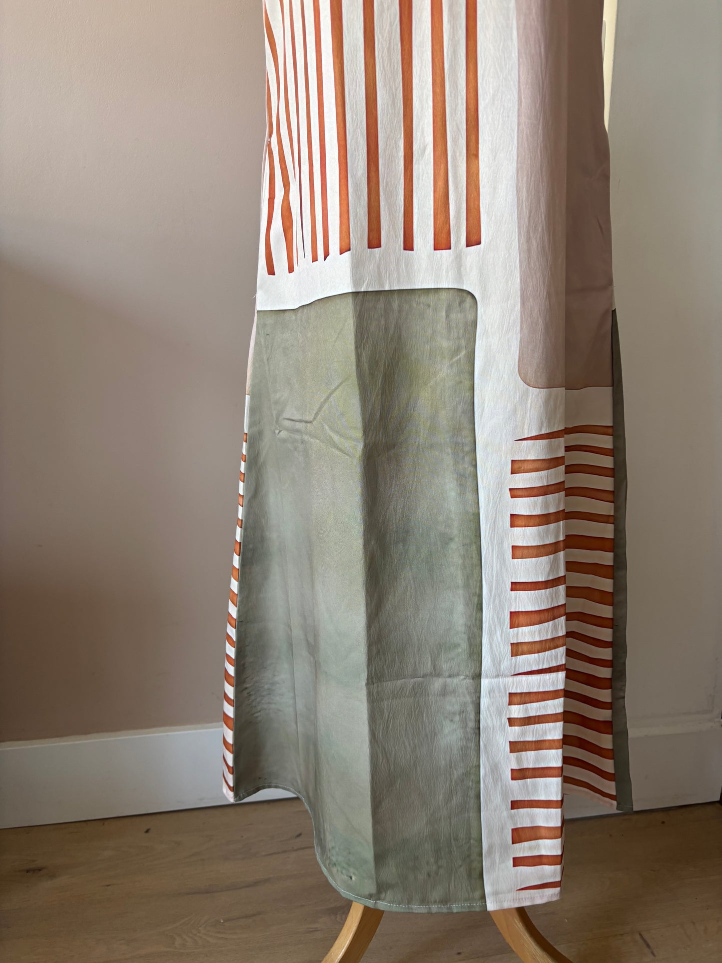 Silky feel dress size 8/10