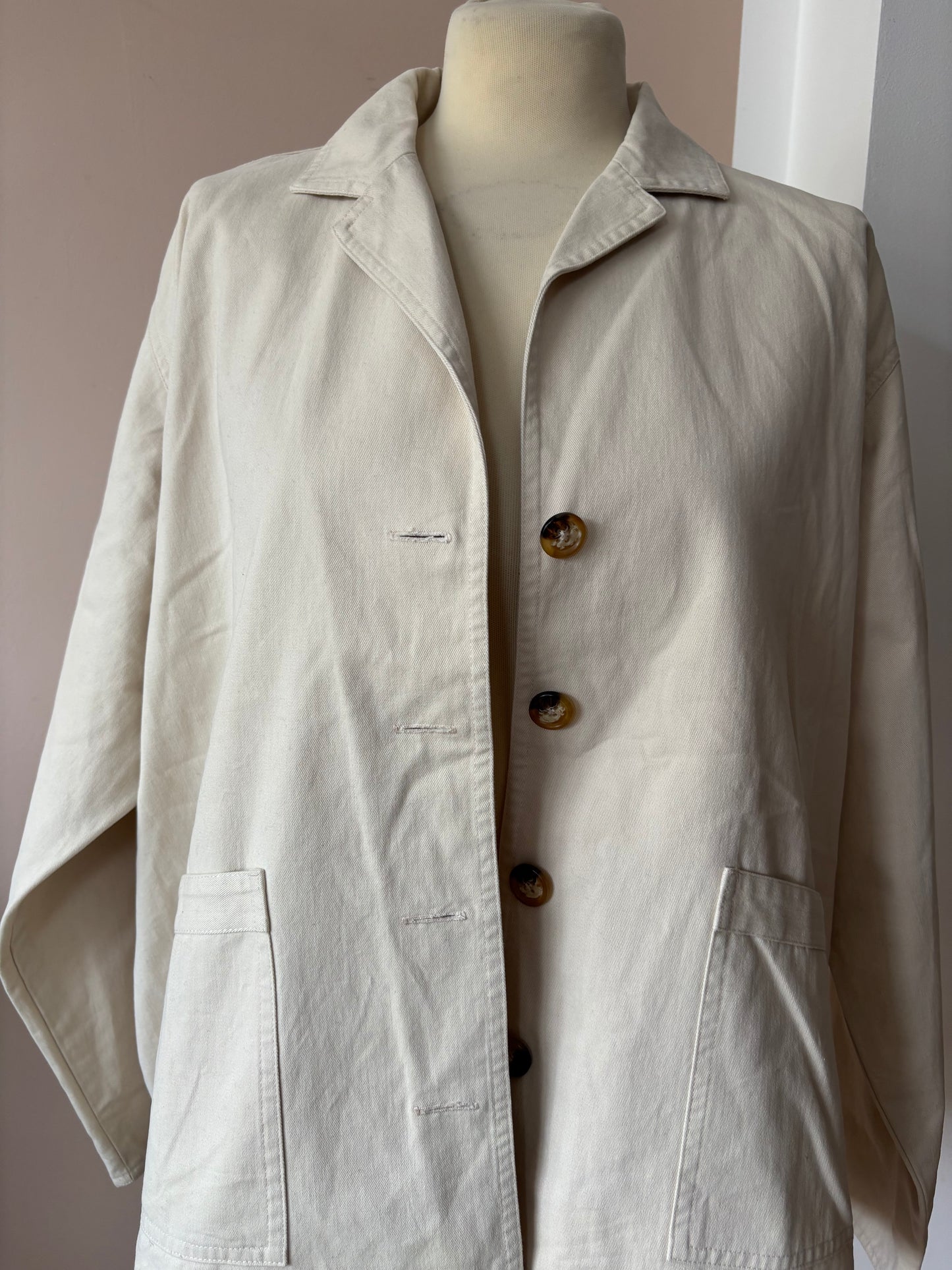 Stone cotton jacket size 12 dipped back
