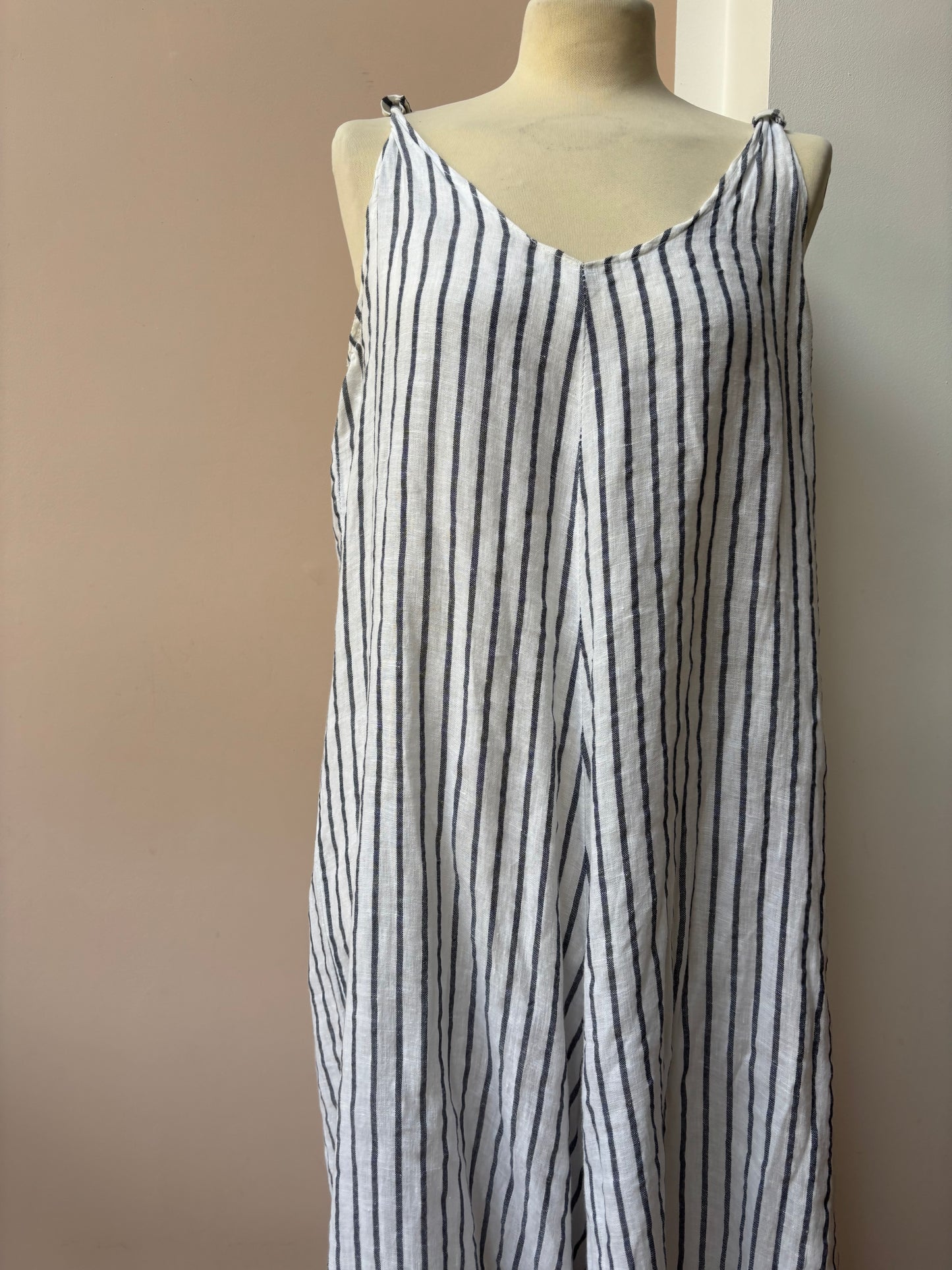Striped 100% linen jumpsuit size M/L
