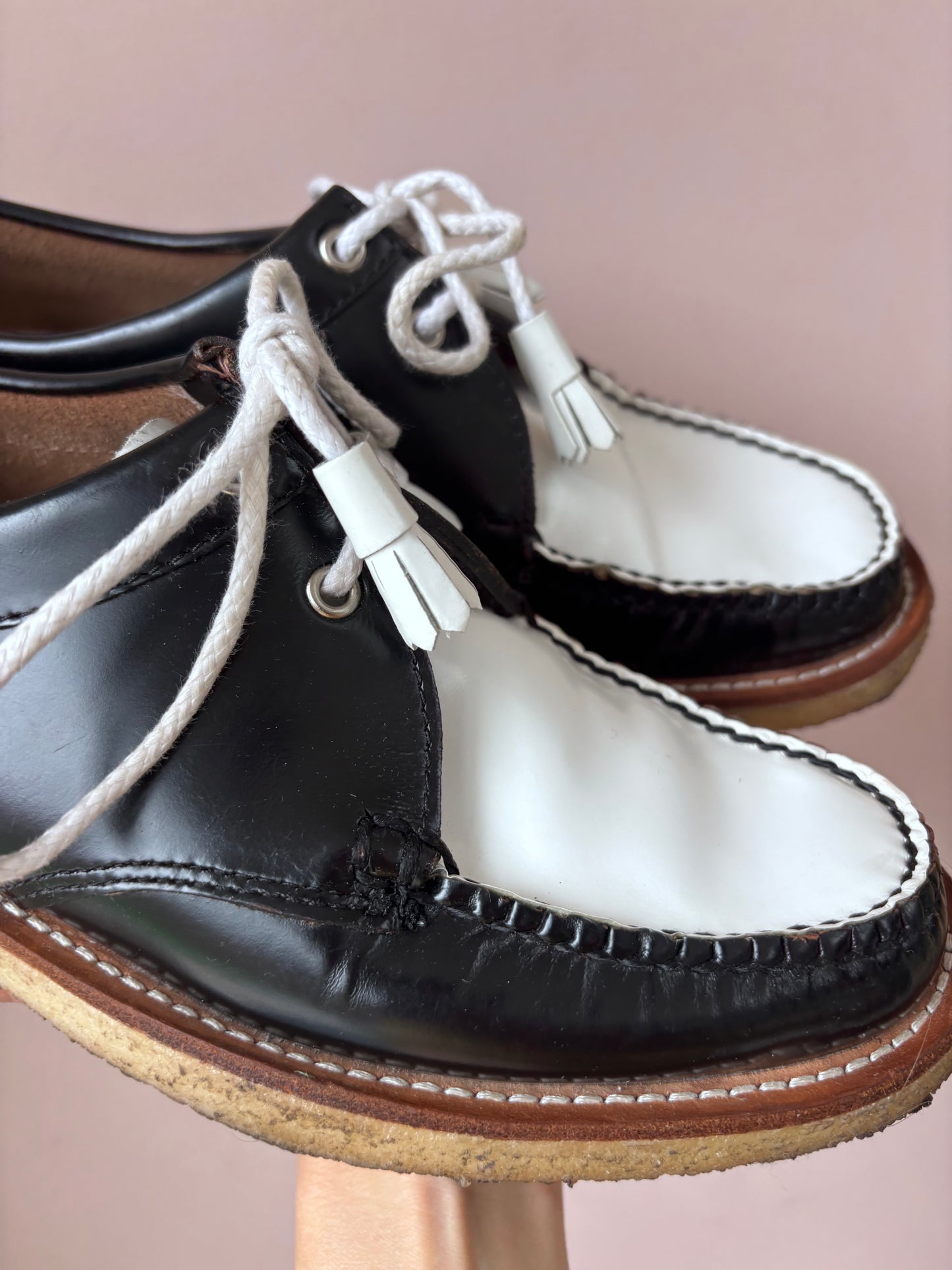 Weejuns black white loafers size UK6.5