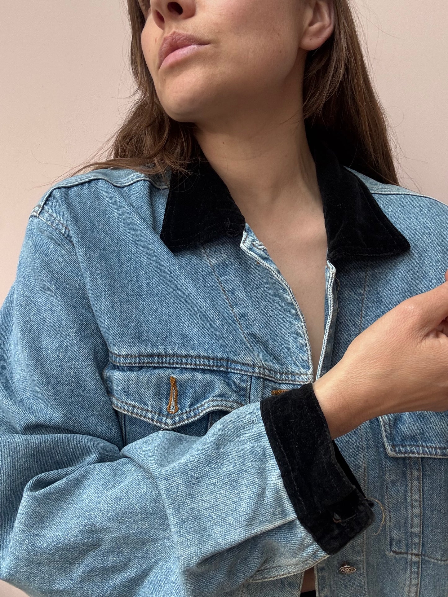 Vintage denim jacket size Medium