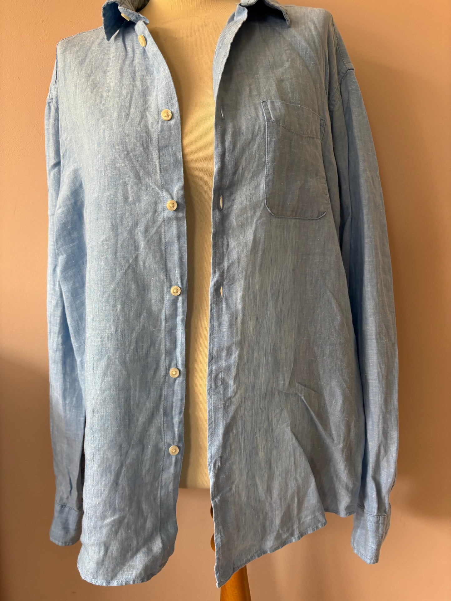 Light blue 100% linen shirt size Large