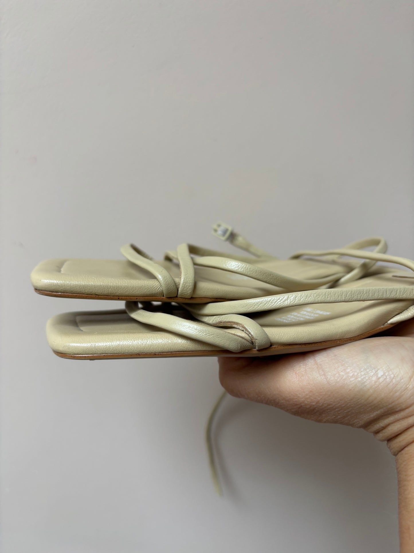 Beige leather laced kitten heels size UK7