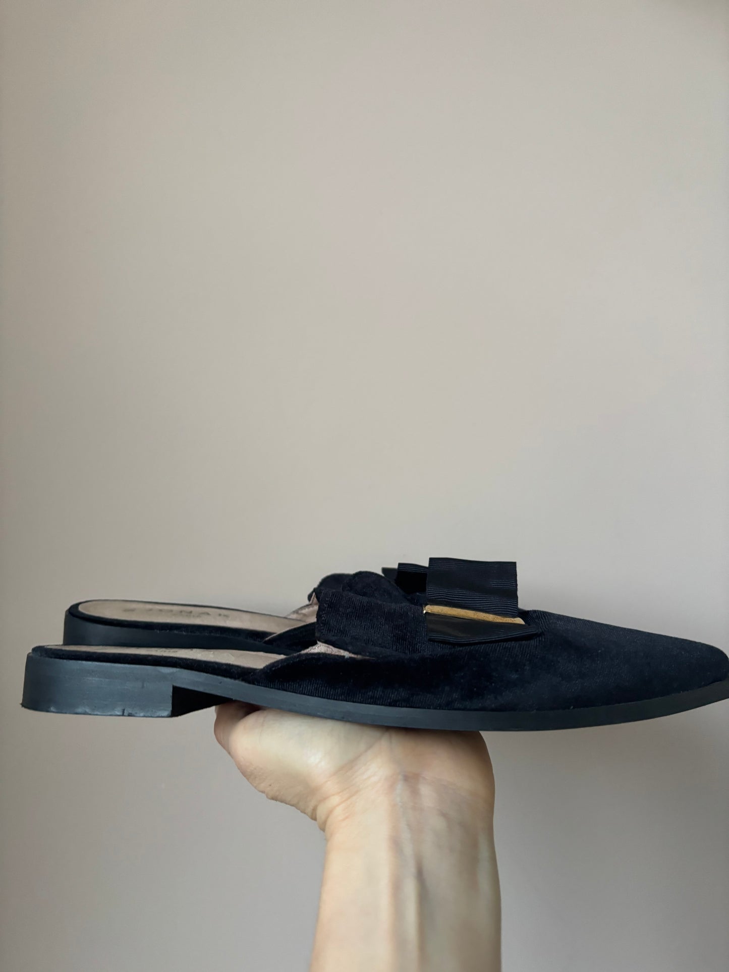 Jonak Black velvet leather flats size UK6