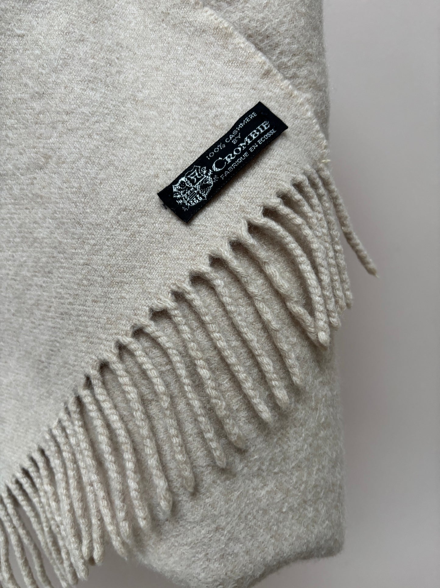 Beige 100% cashmere wide scarf