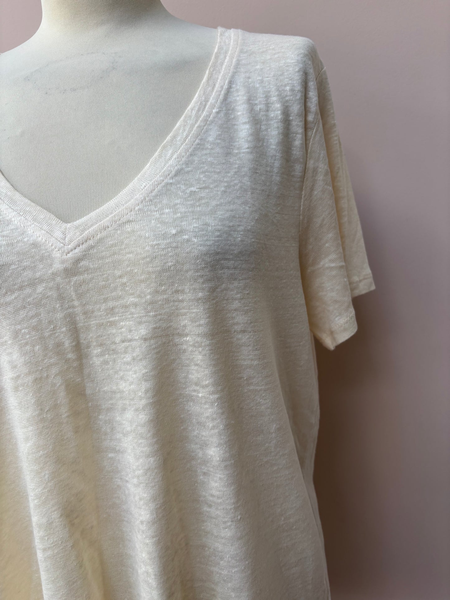 Super soft 100% linen top BNWT size Medium