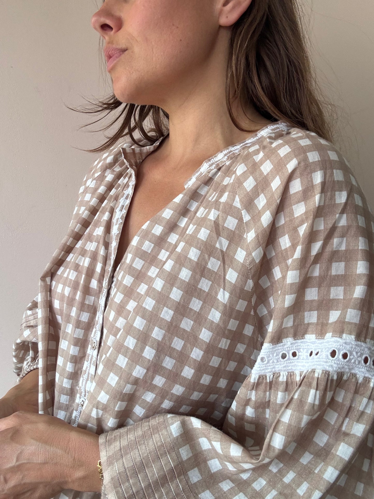 Beige white gingham puff sleeve 100% cotton blouse size 12/14