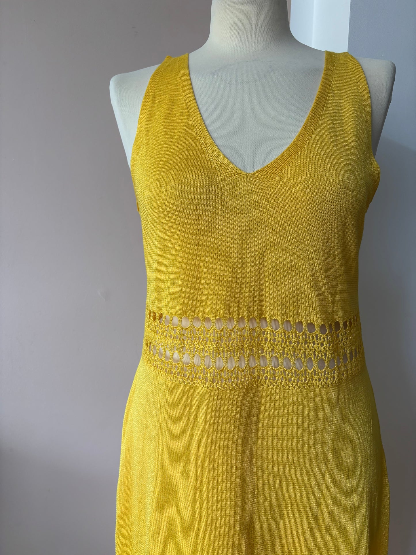 Yellow fine knit dress with cut out waist size Medium