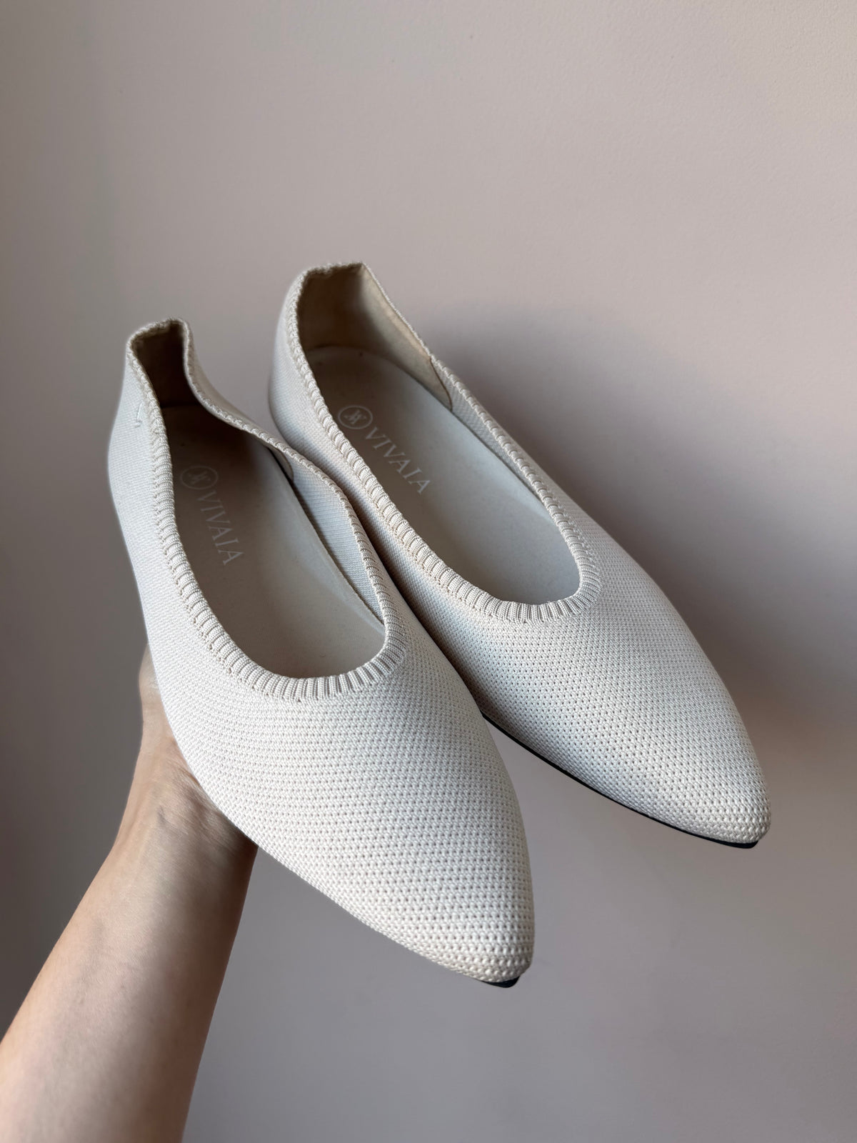 Vivaia cream flats size UK7