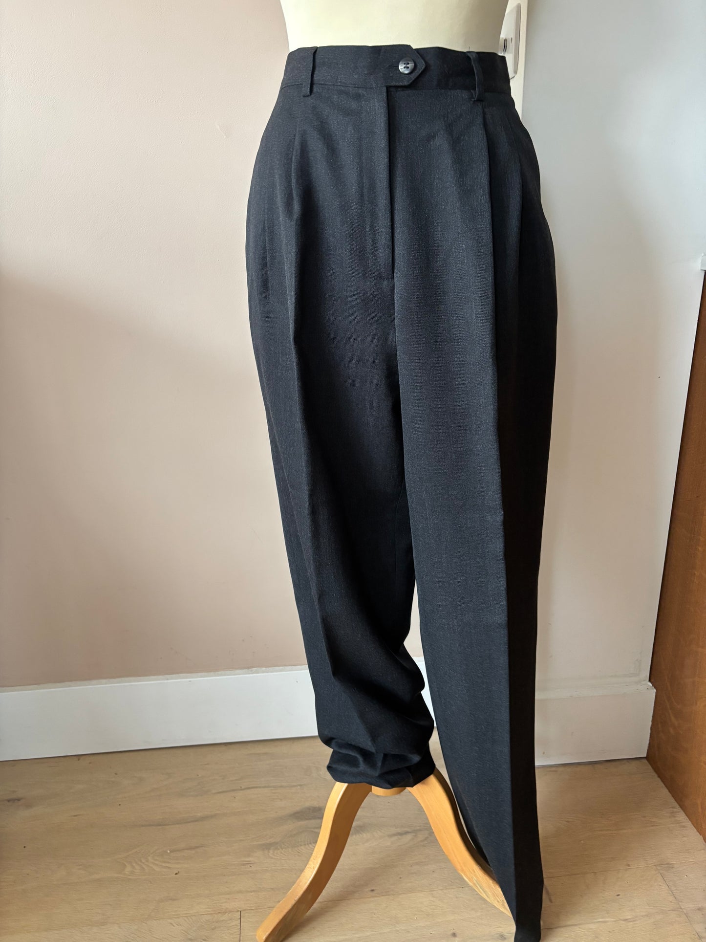 Vintage 100% wool trousers size 8/10