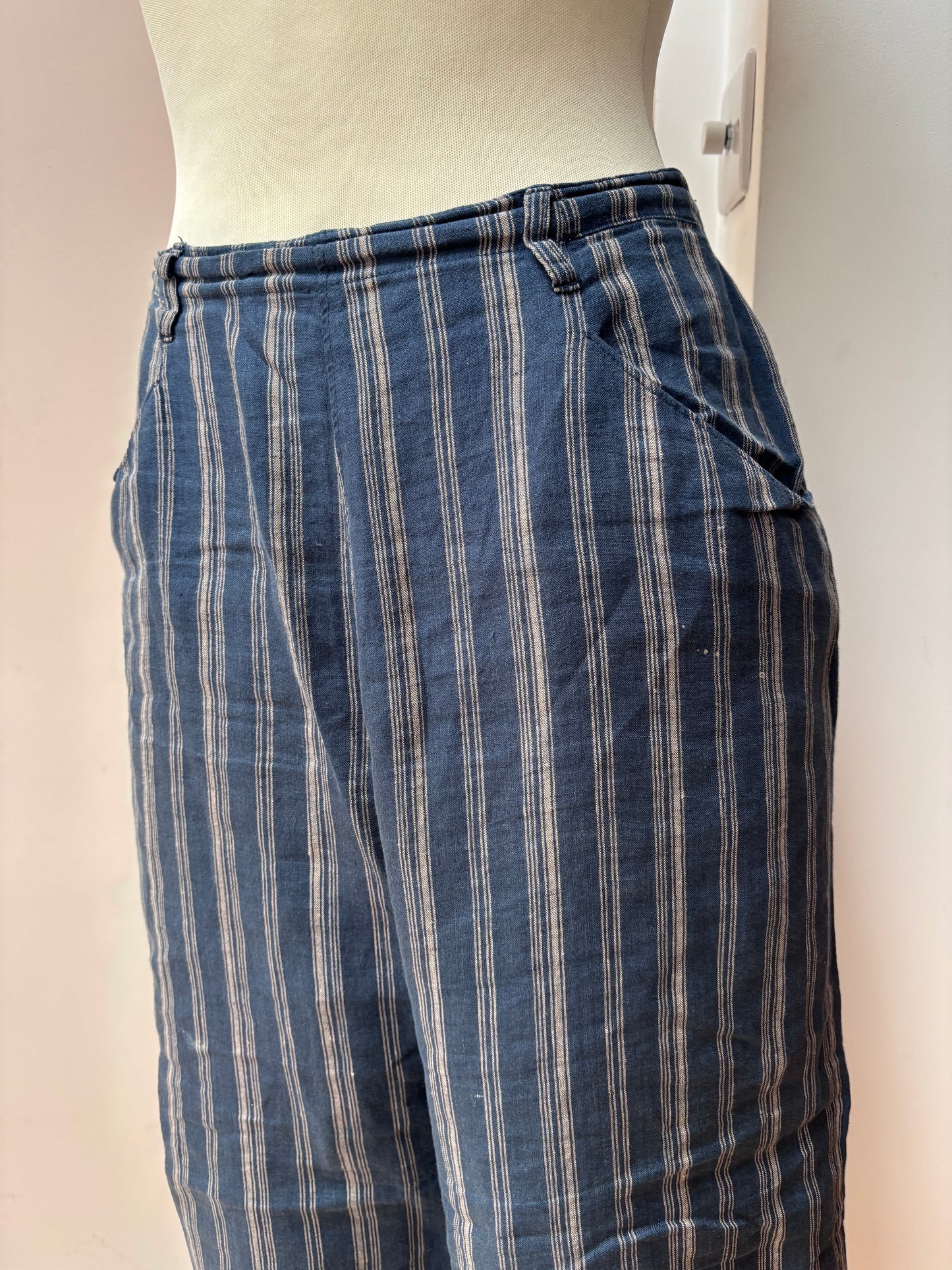 Toast 100% linen cropped striped trousers size 10