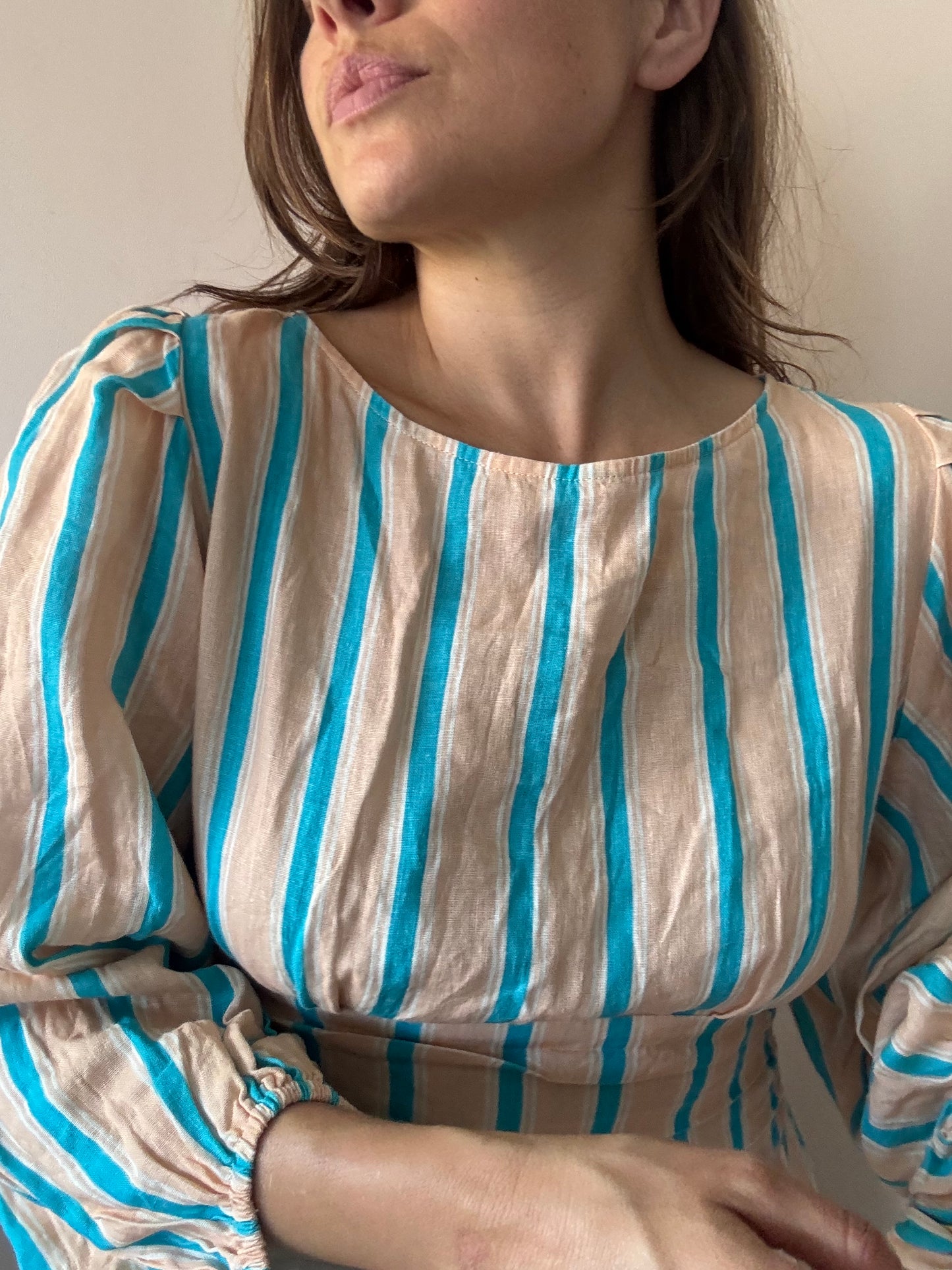 100% linen striped backless dress with baggy sleeves and tie waist size 12