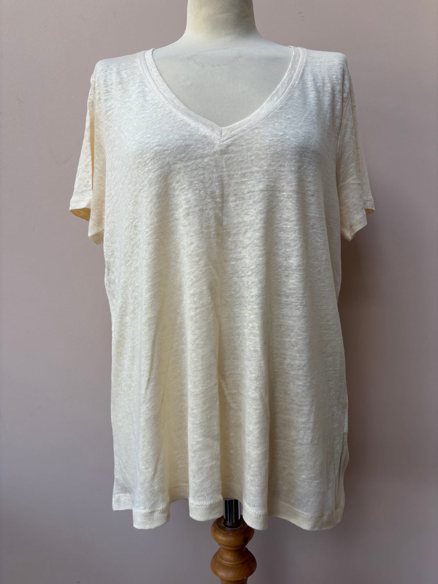 Super soft 100% linen top BNWT size Medium
