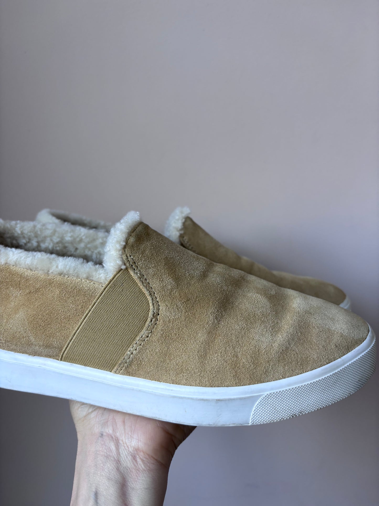 Vince suede shoes with fleece lining size 5.5