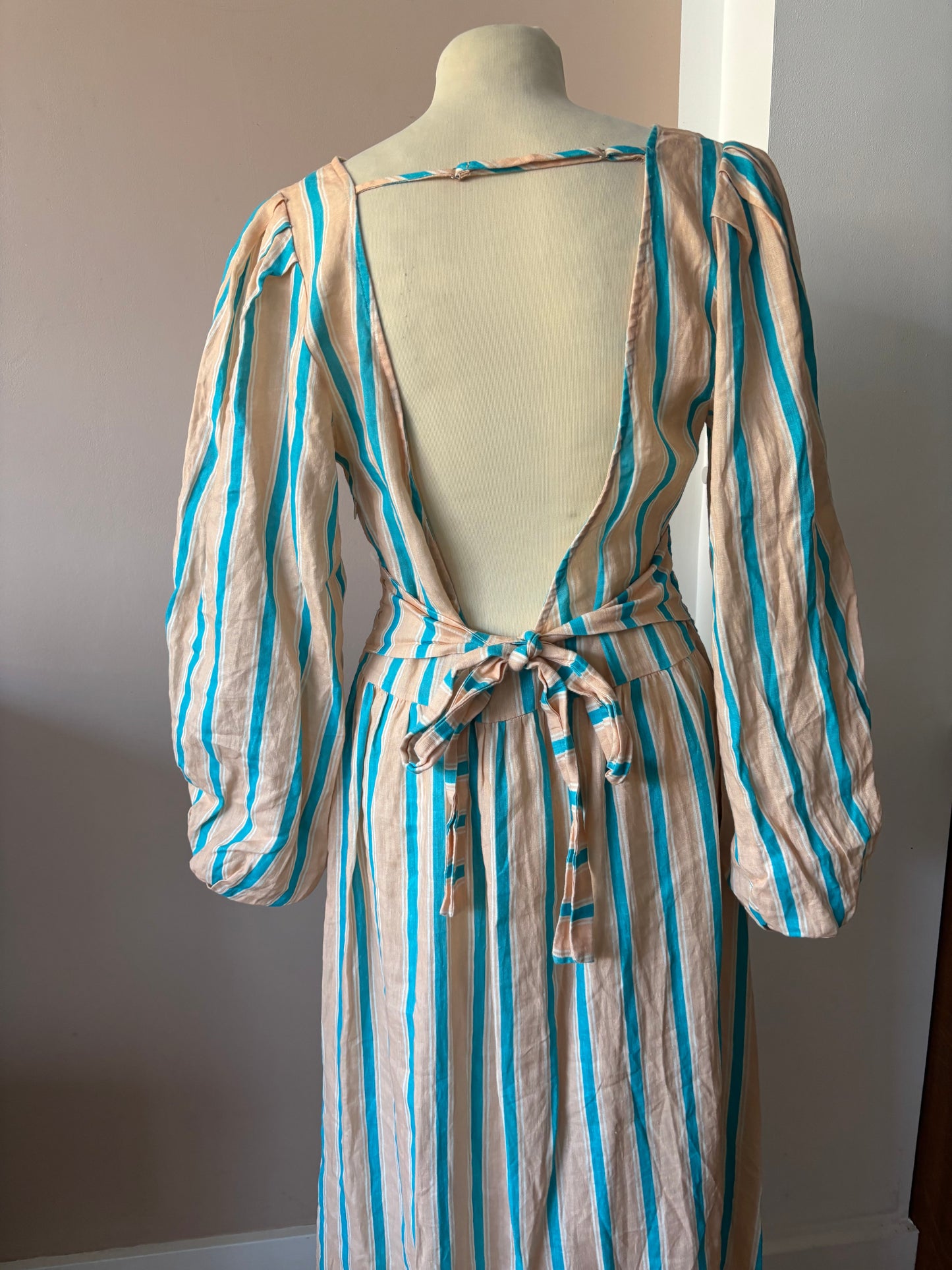 100% linen striped backless dress with baggy sleeves and tie waist size 12