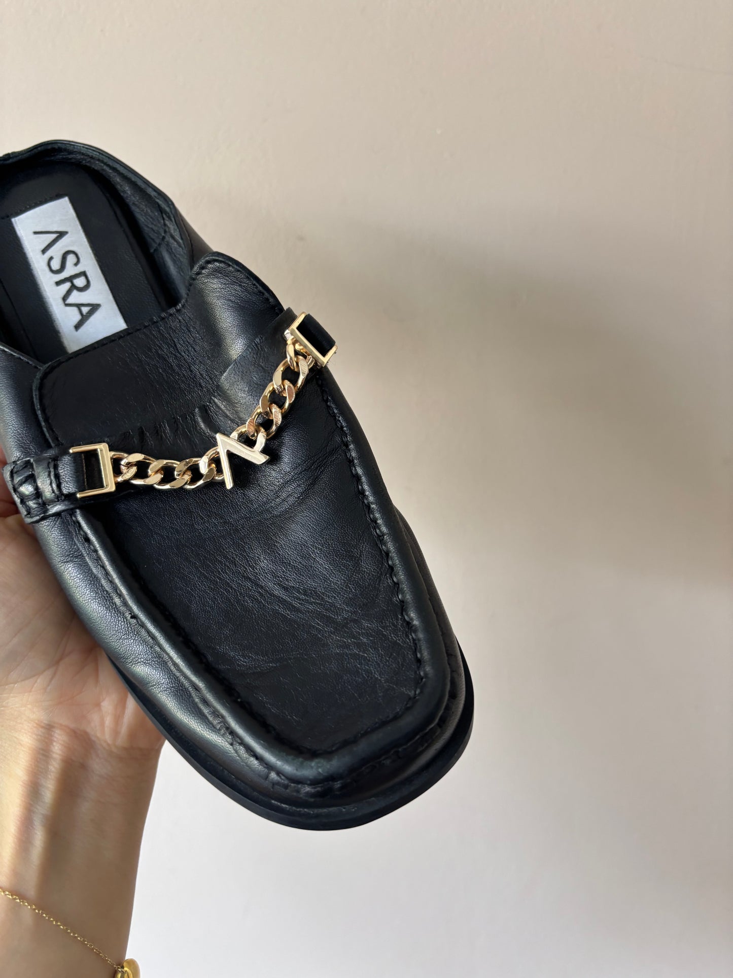 Soft black leather shoes size UK3/4