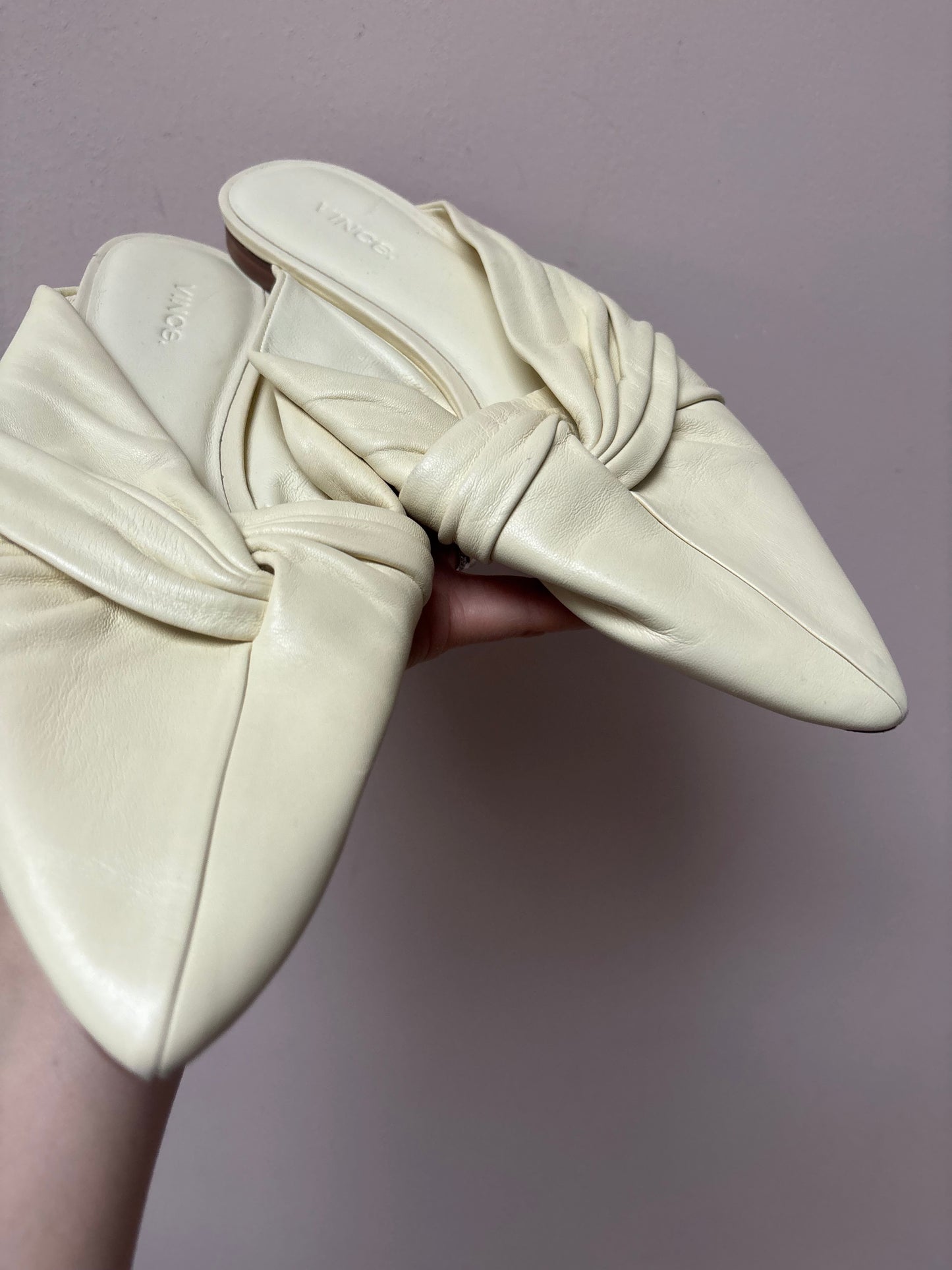 Vince cream leather shoes size UK5