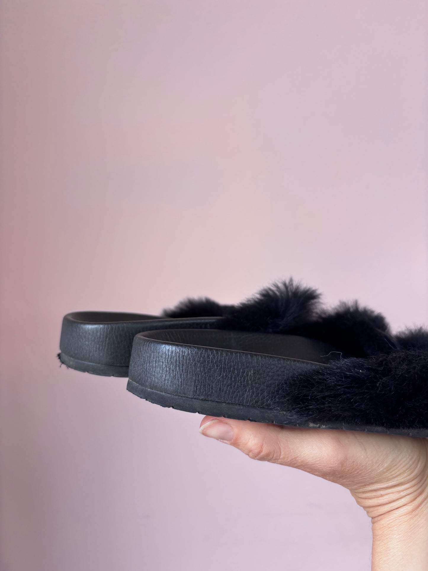 Vince black leather and shearling flats size UK4.5